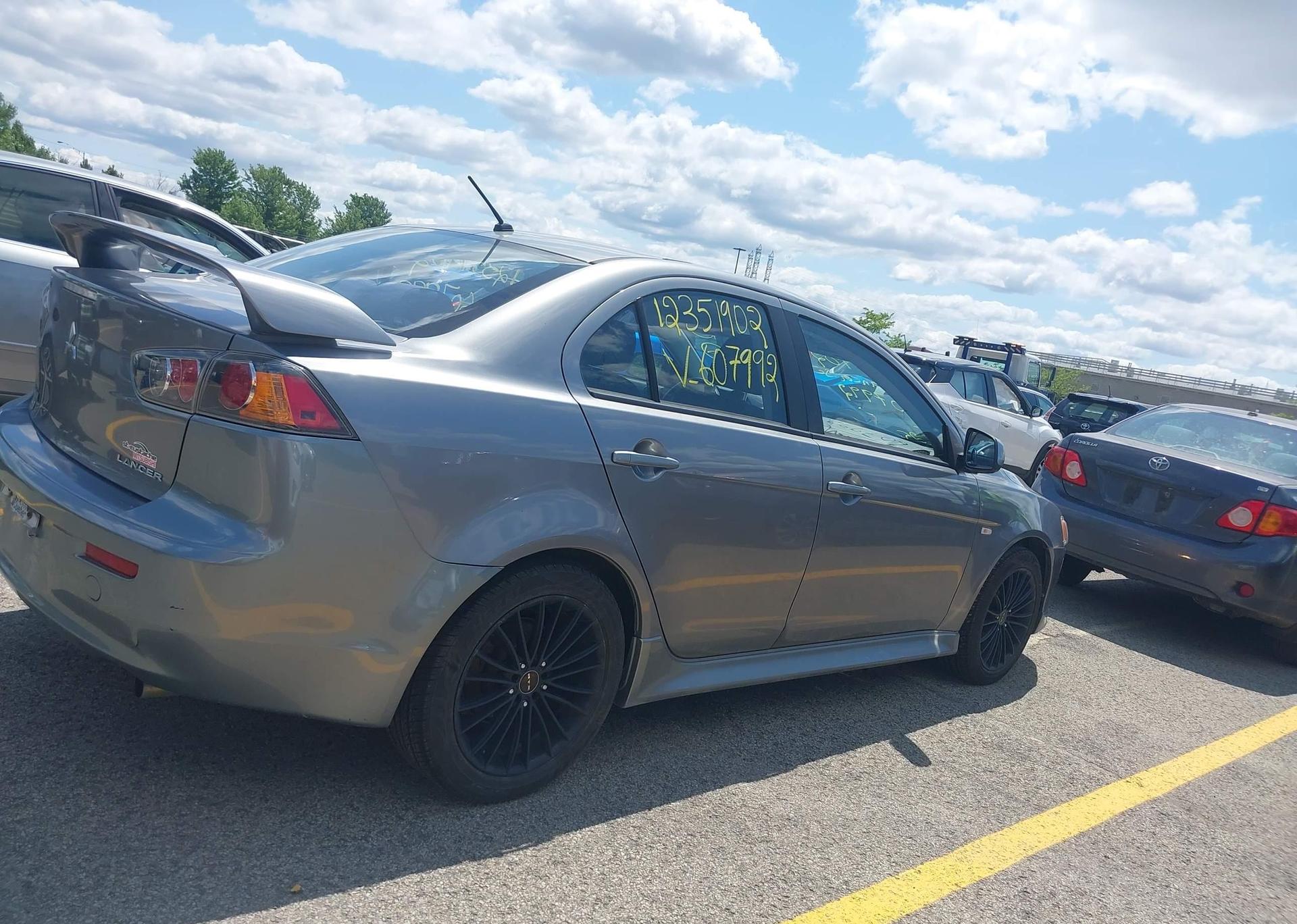 2013 MITSUBISHI lancer se