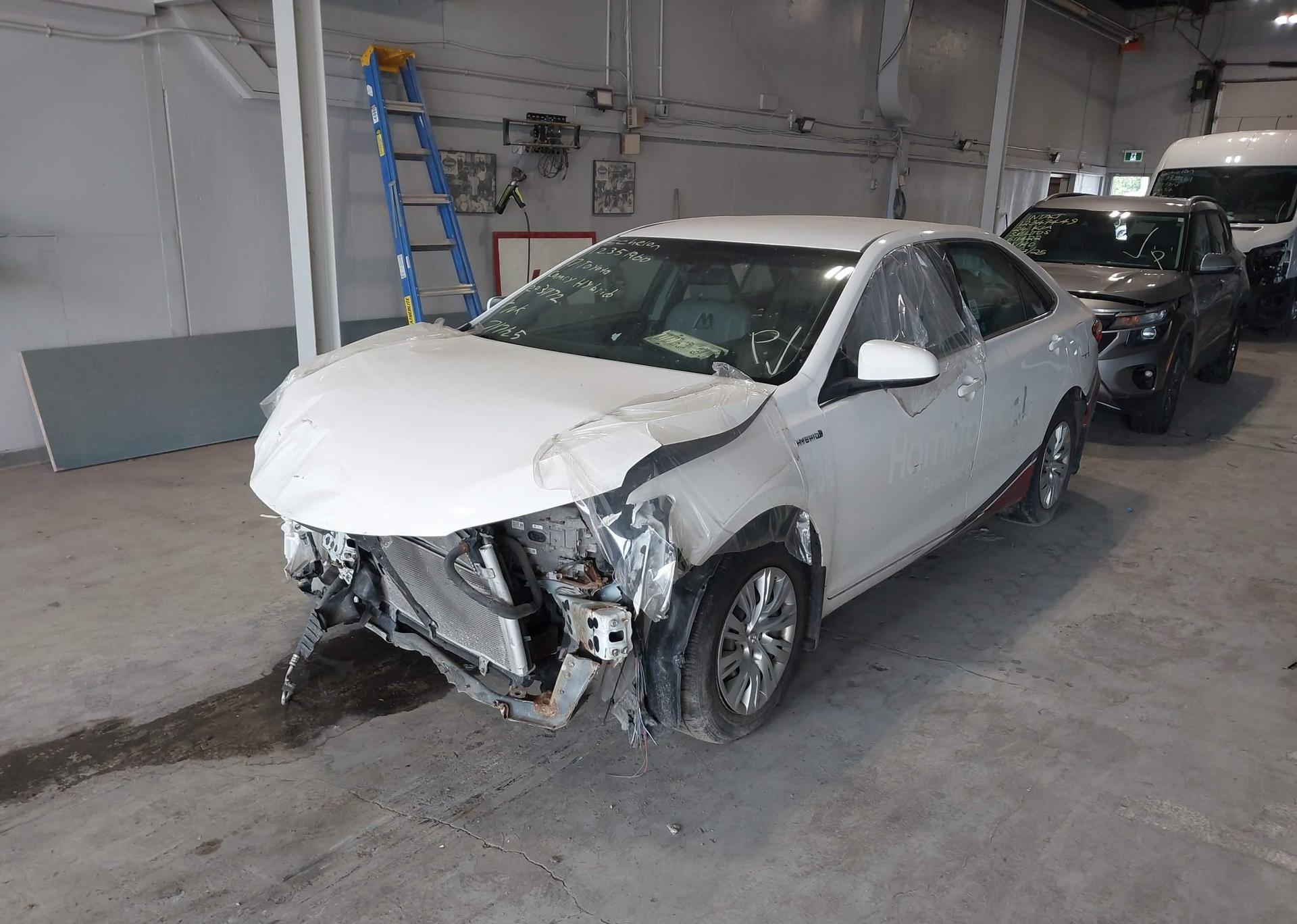 2017 TOYOTA CAMRY HYBRID