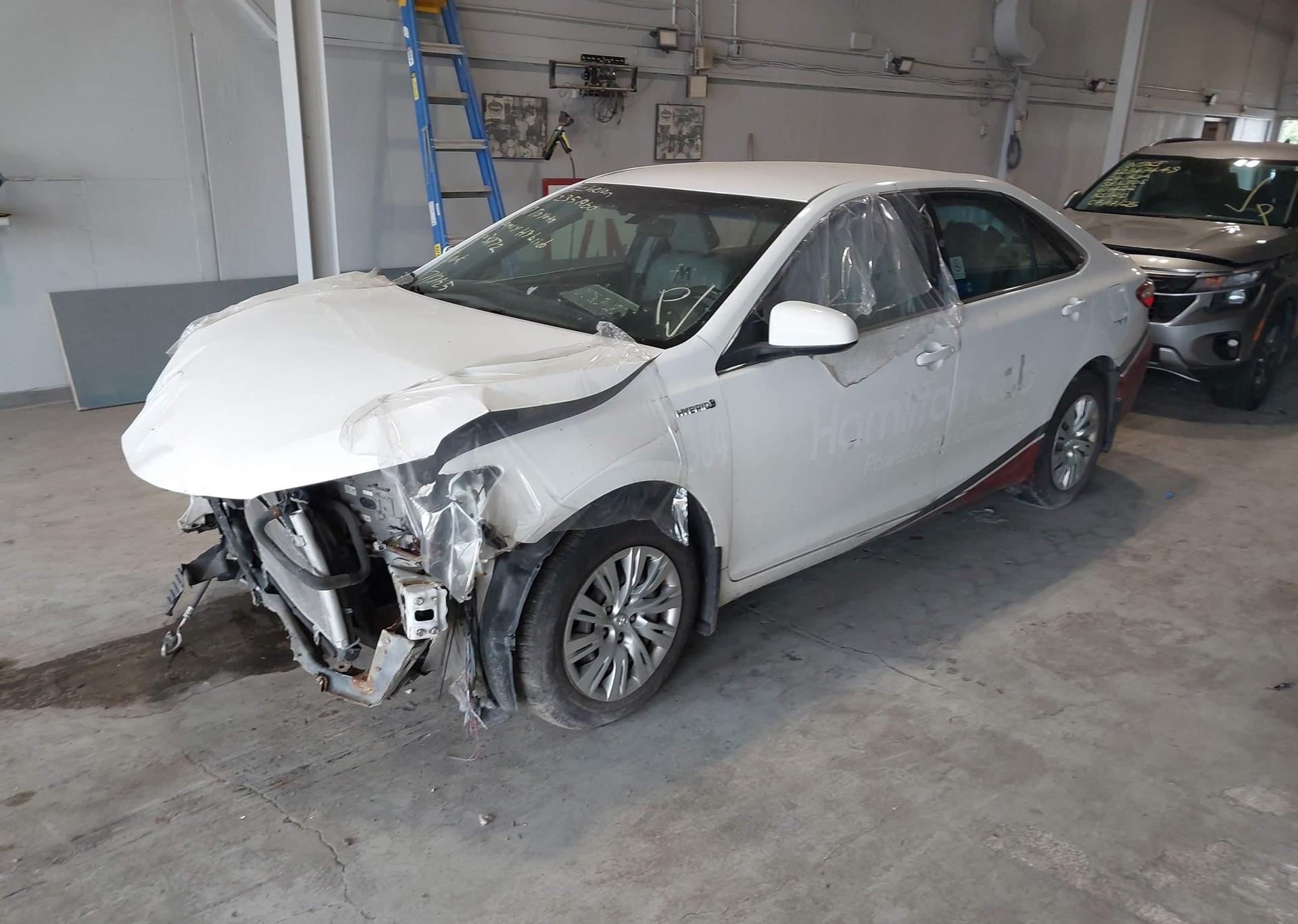 2017 TOYOTA CAMRY HYBRID