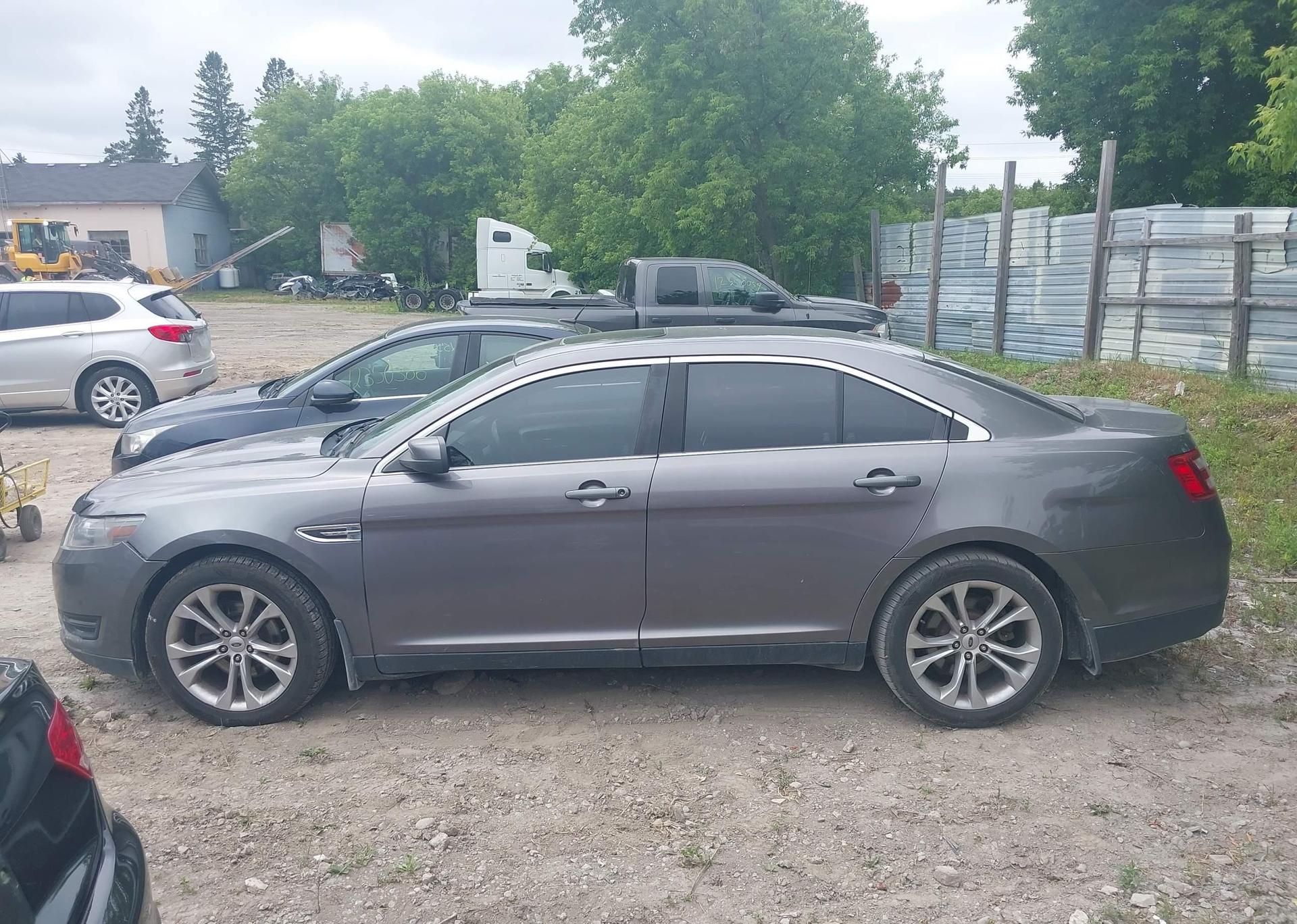 2013 FORD TAURUS SEL
