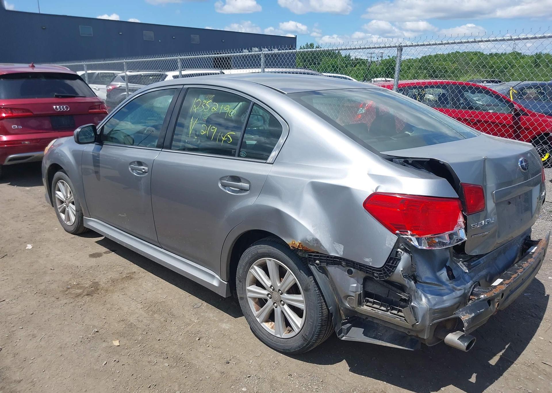 2011 SUBARU LEGACY 2.5I PREMIUM