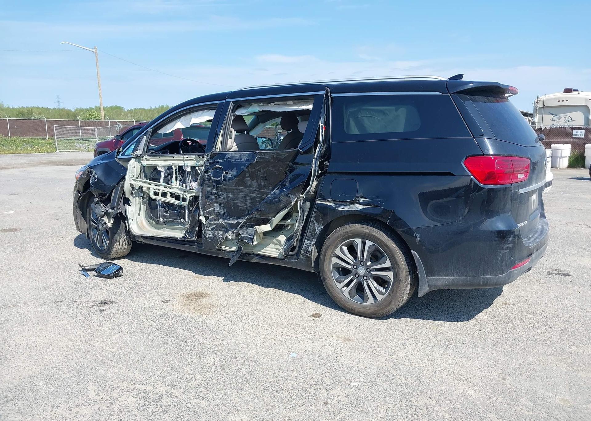 2019 KIA SEDONA