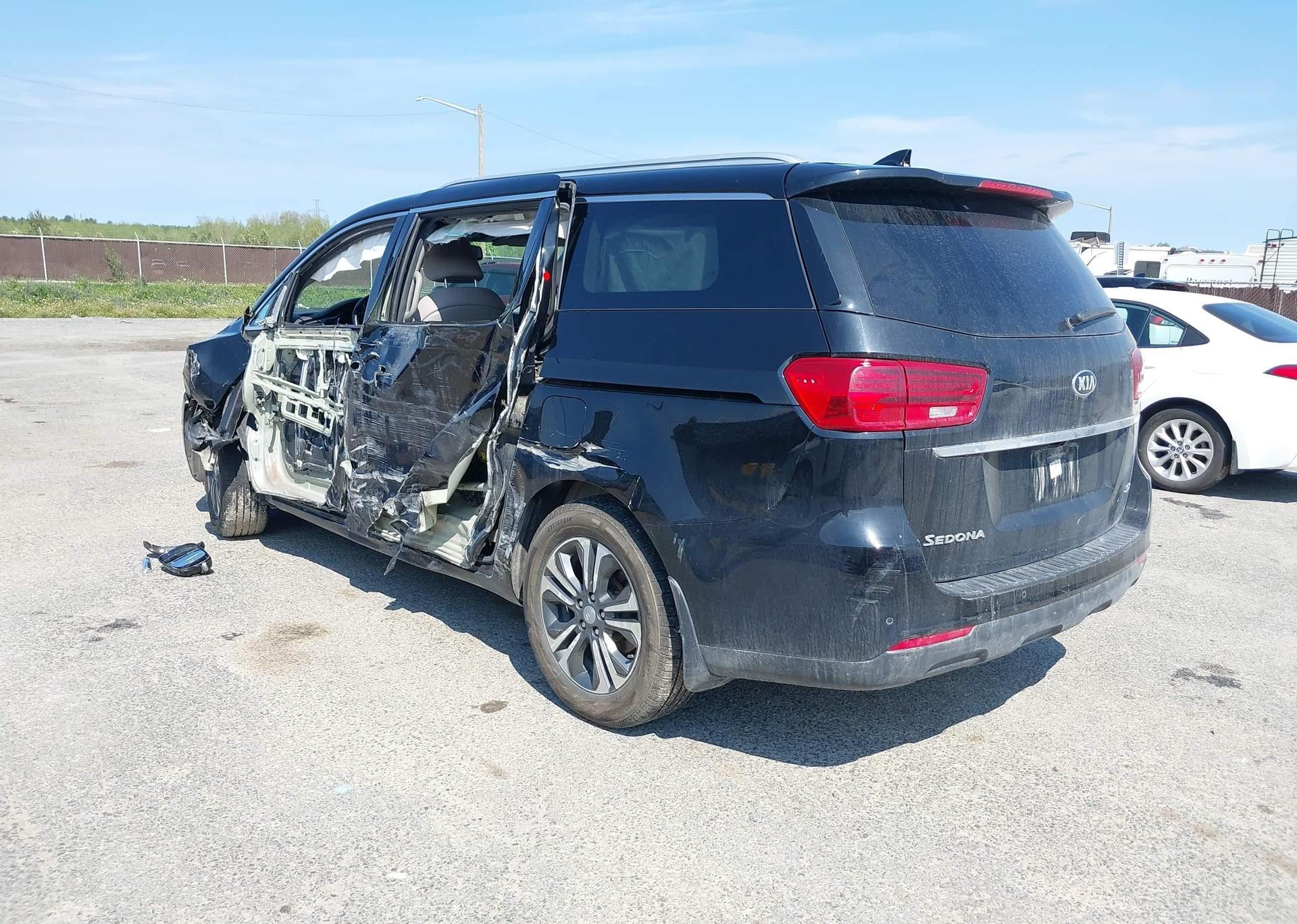 2019 KIA SEDONA
