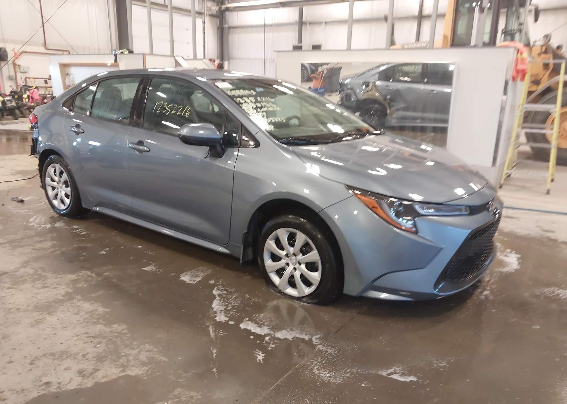 2022 TOYOTA COROLLA LE