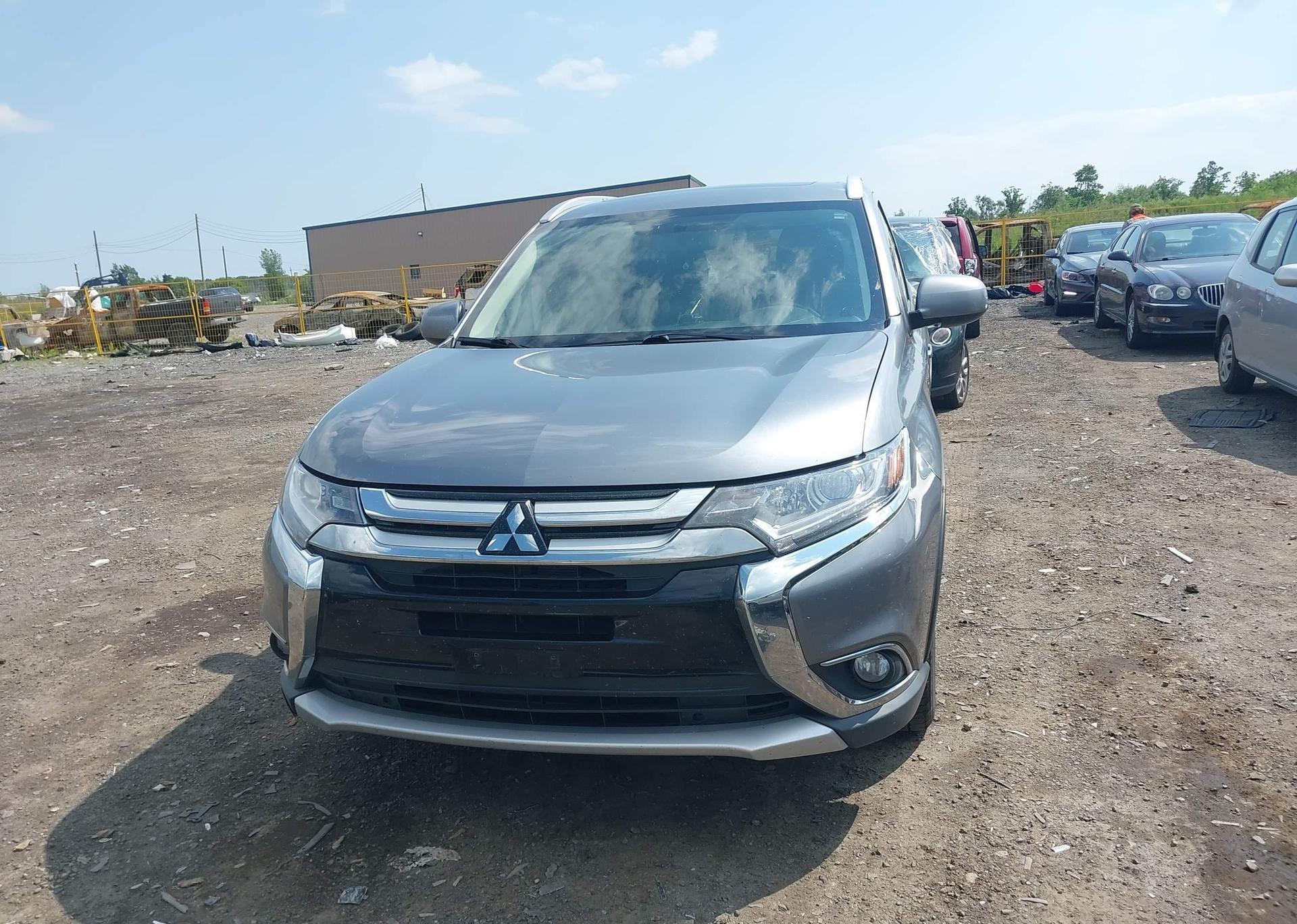 2018 MITSUBISHI OUTLANDER ES
