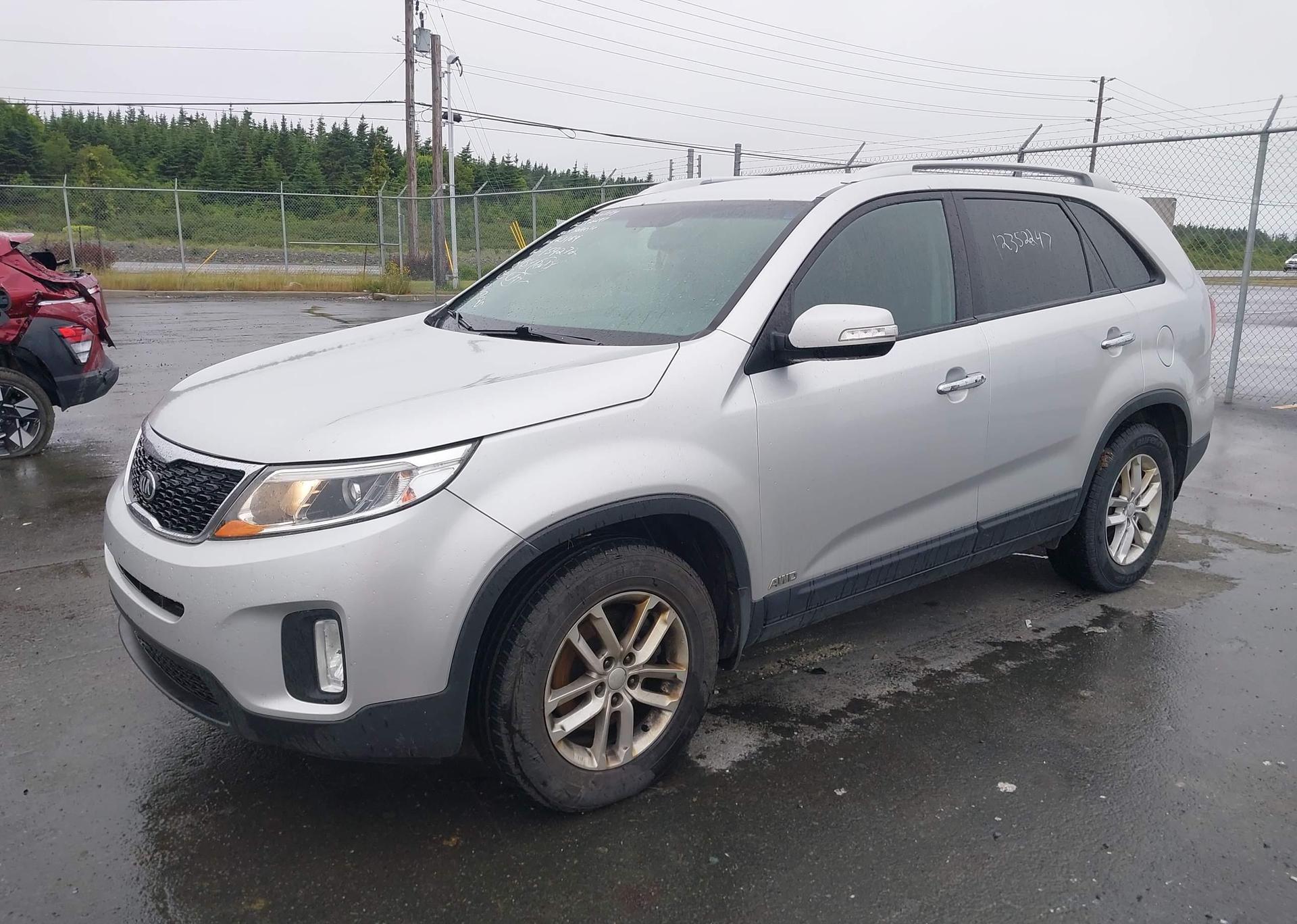 2015 KIA SORENTO LX V6