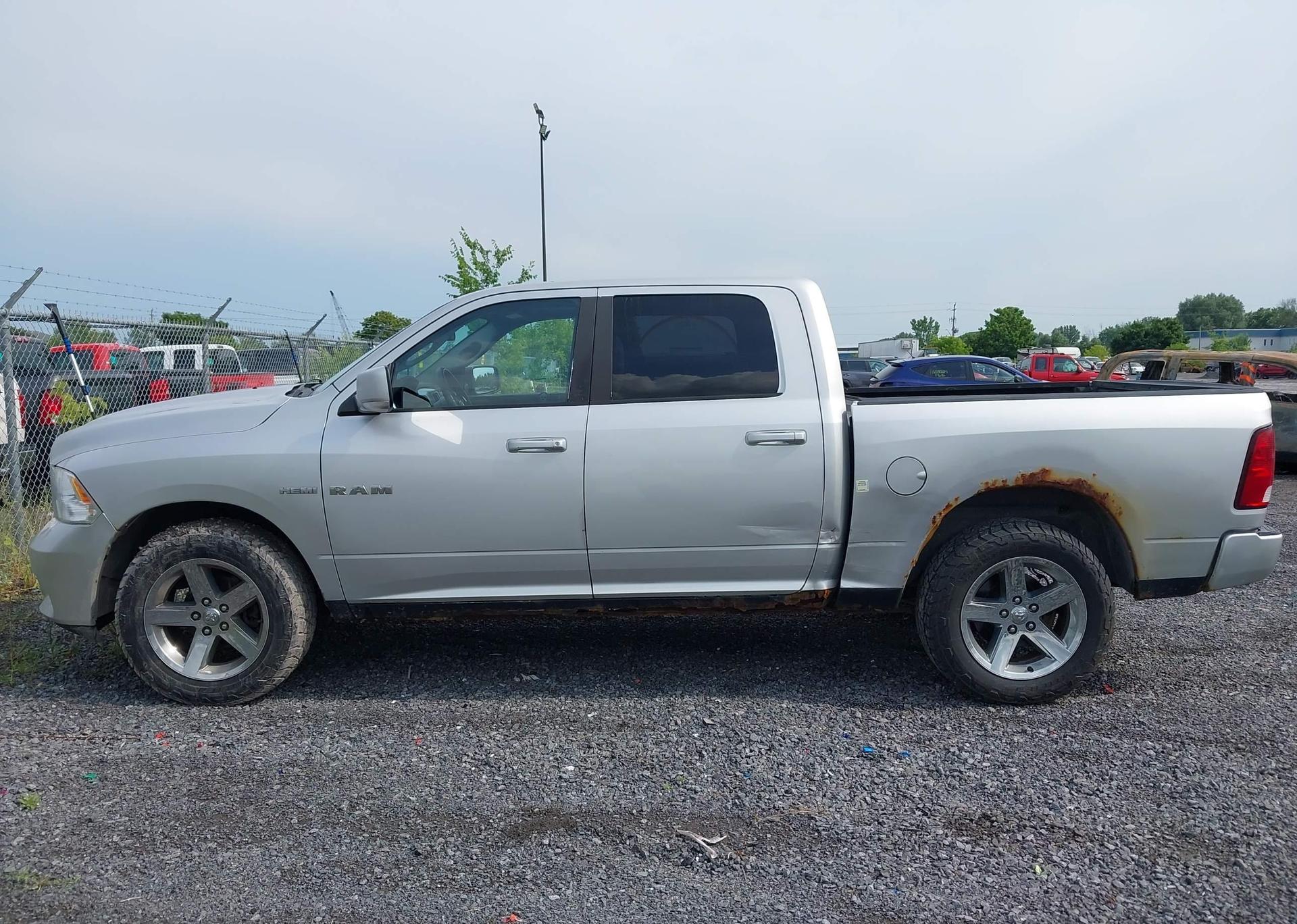 2010 DODGE RAM 1500 SLT