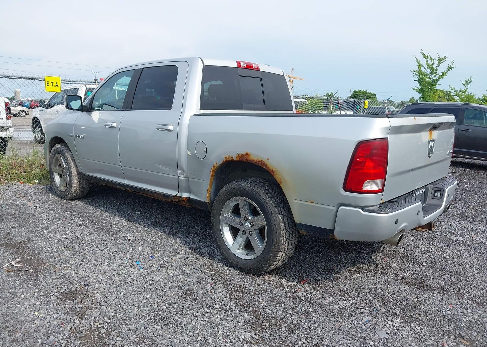 2010 DODGE RAM 1500 SLT
