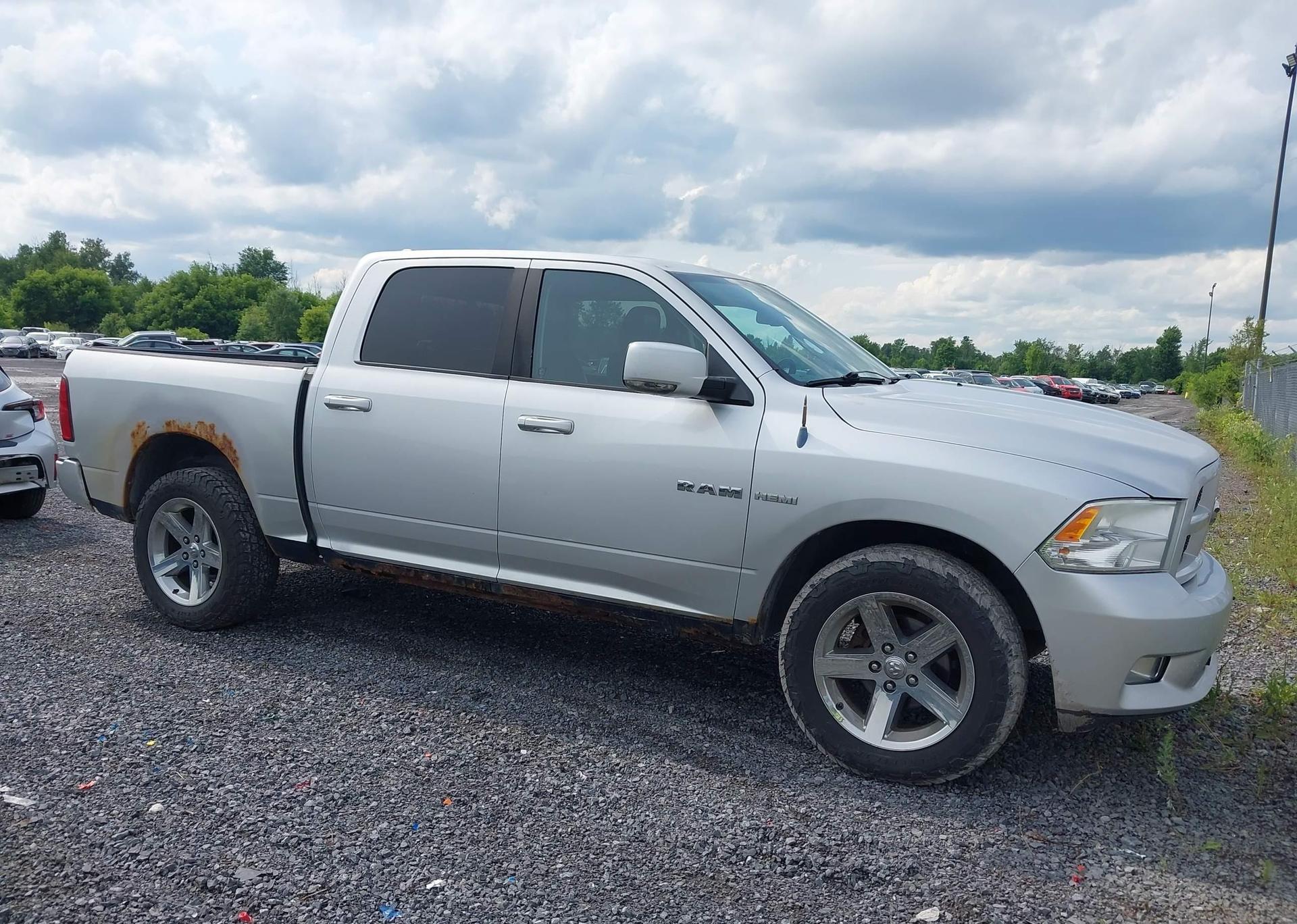 2010 DODGE RAM 1500 SLT