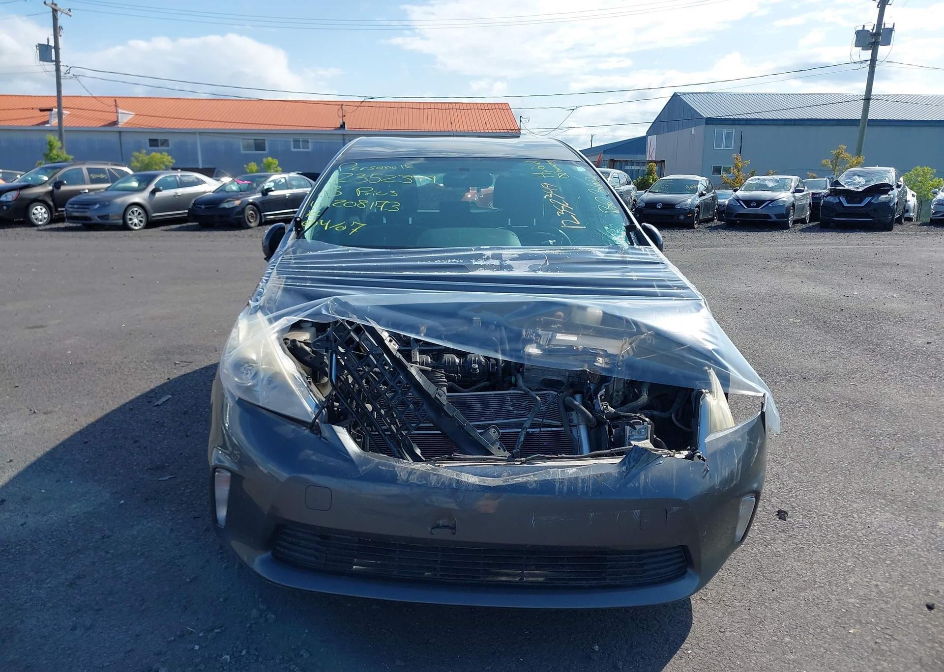 2013 TOYOTA PRIUS V