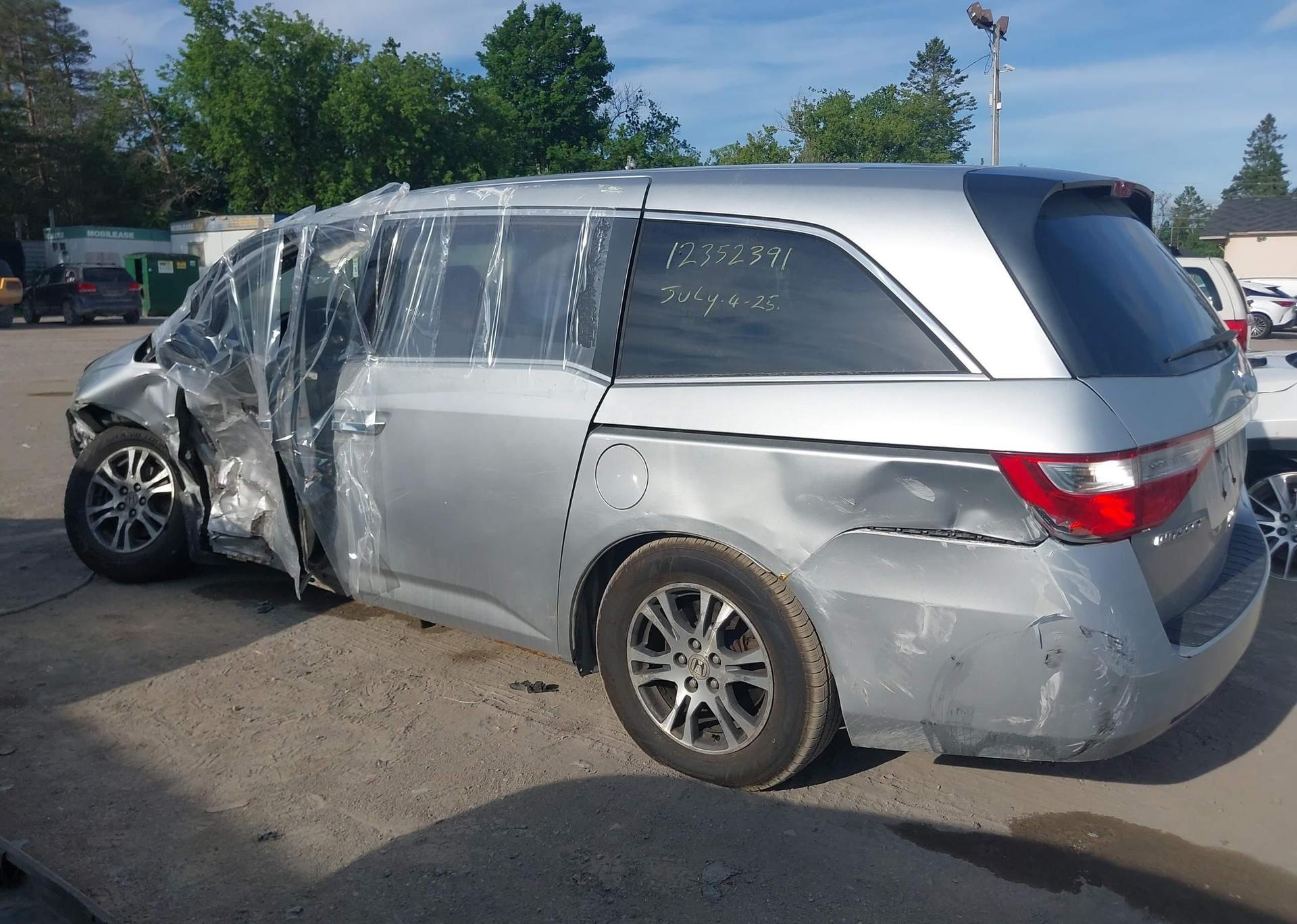 2011 HONDA ODYSSEY EX