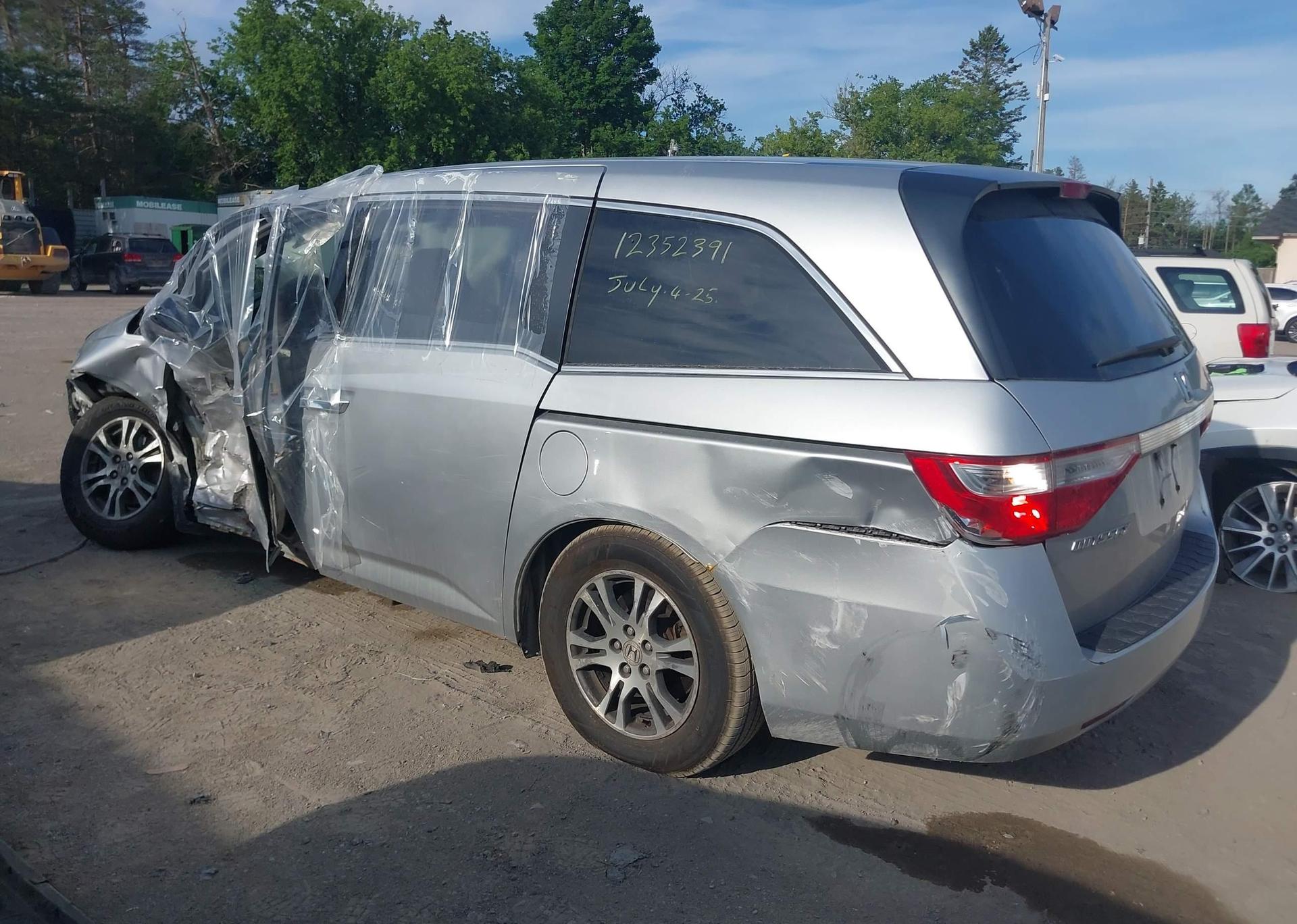 2011 HONDA ODYSSEY EX