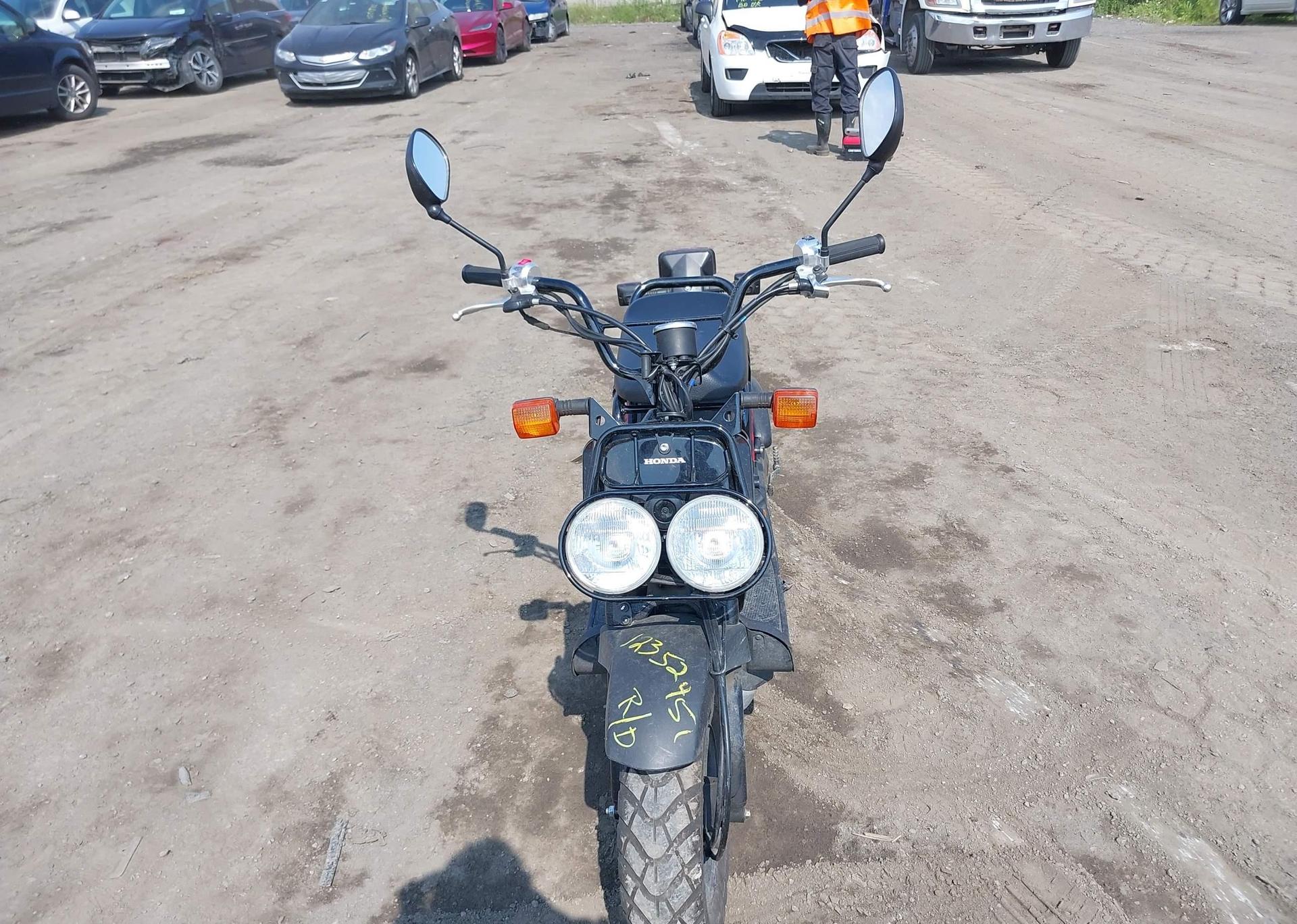 2013 HONDA NPS50