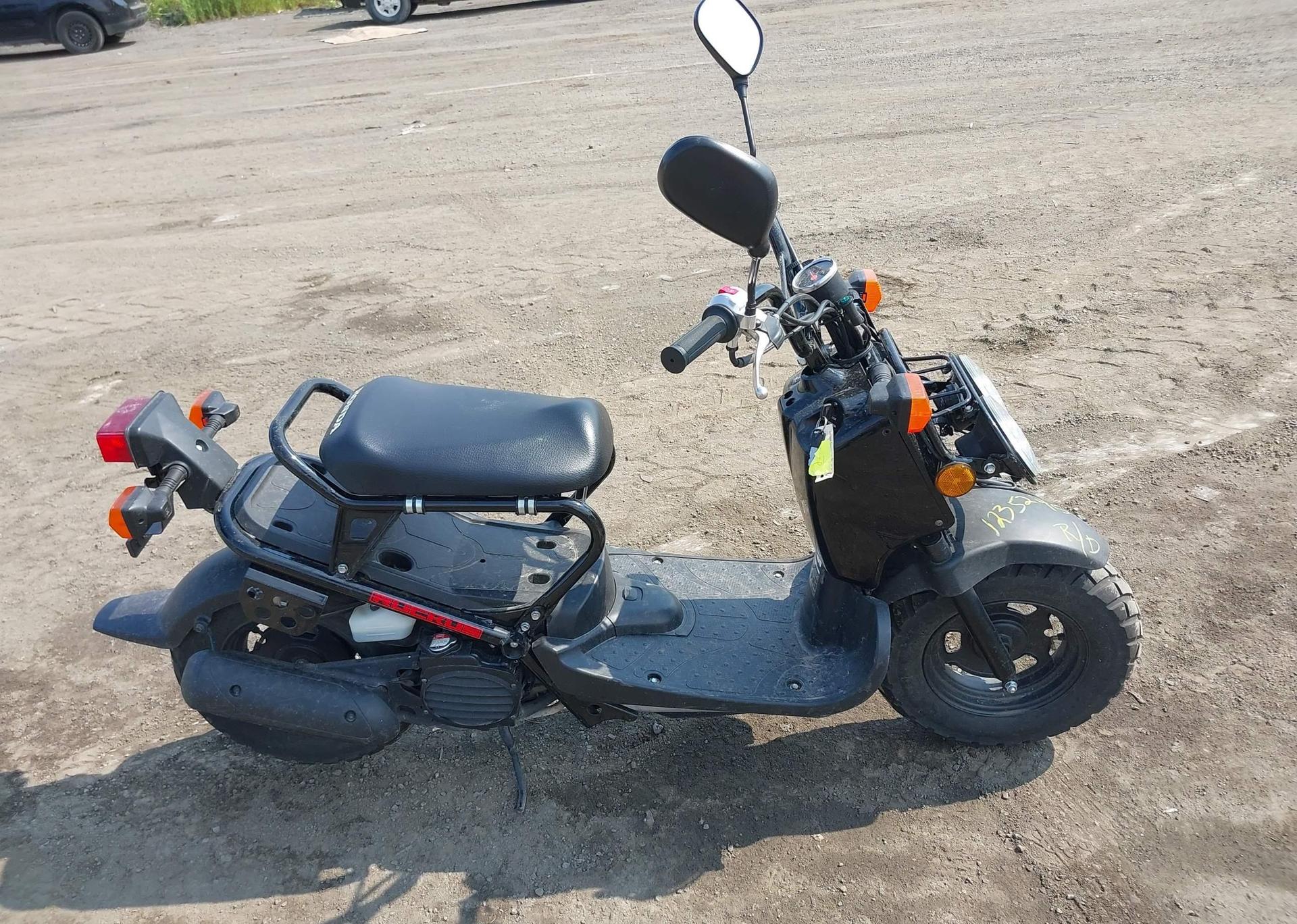 2013 HONDA NPS50