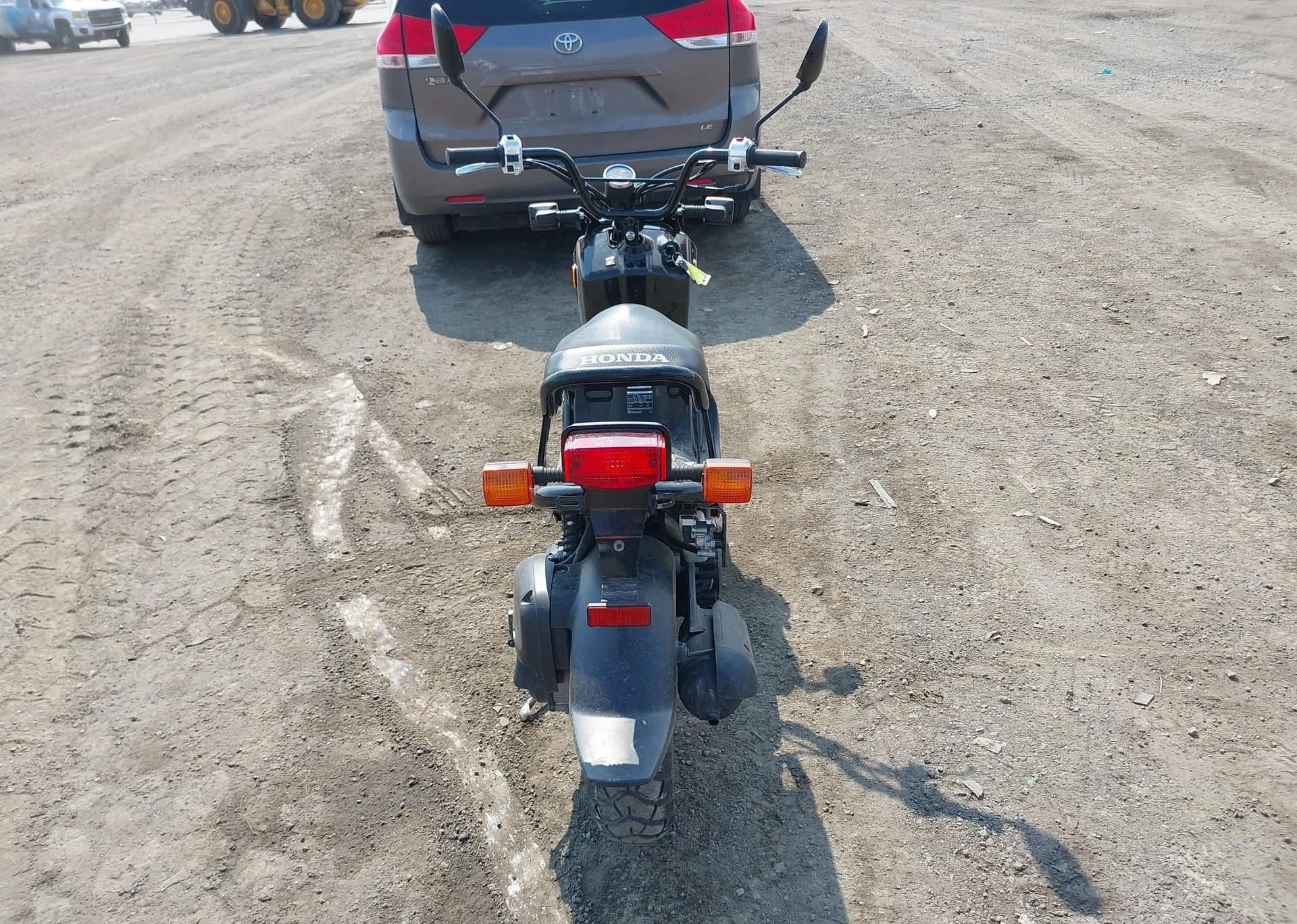 2013 HONDA NPS50