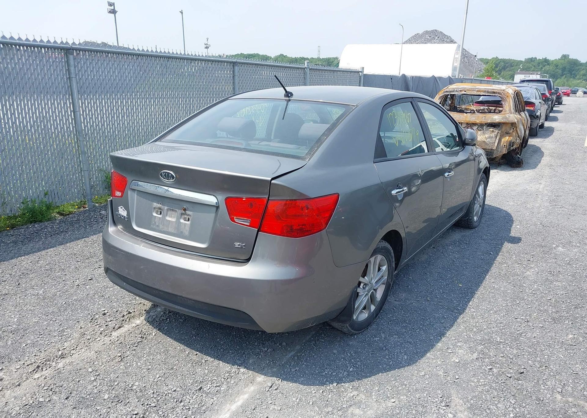 2012 KIA FORTE 2.0L EX