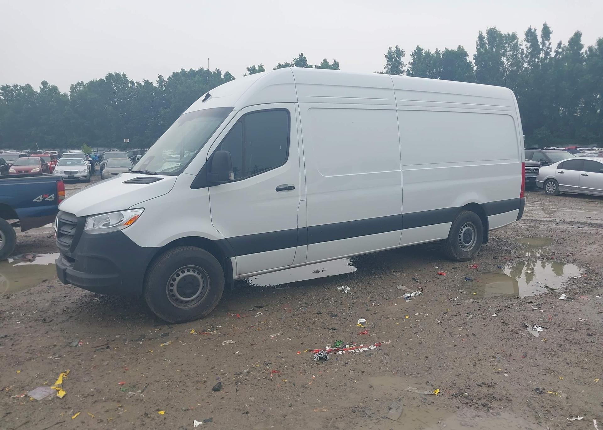 2025 MERCEDES-BENZ SPRINTER 2500