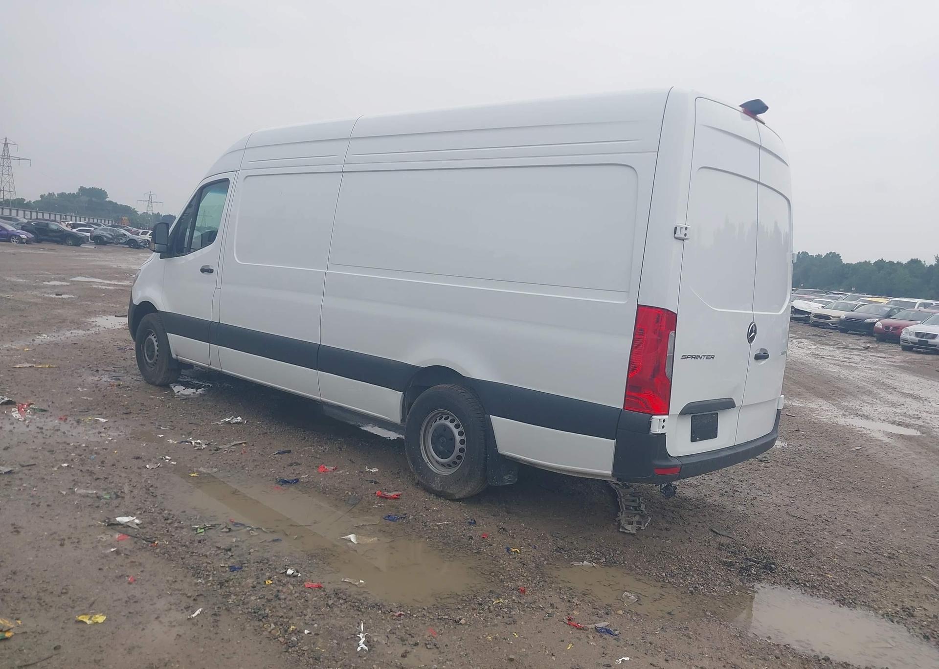 2025 MERCEDES-BENZ SPRINTER 2500