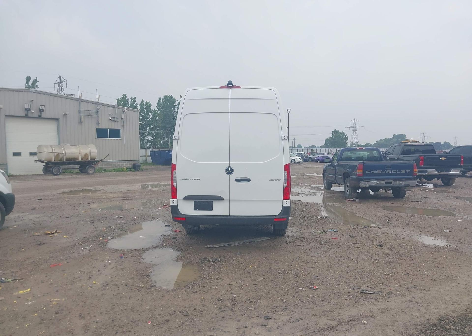 2025 MERCEDES-BENZ SPRINTER 2500