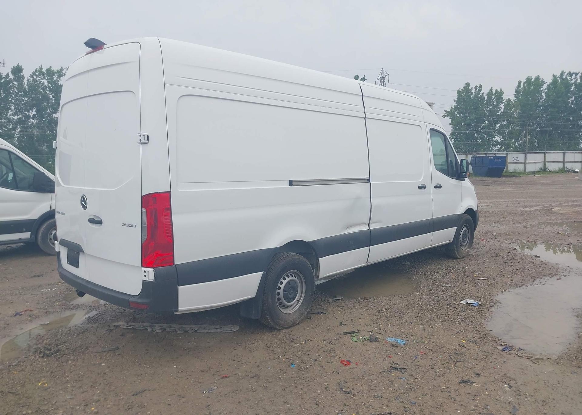 2025 MERCEDES-BENZ SPRINTER 2500
