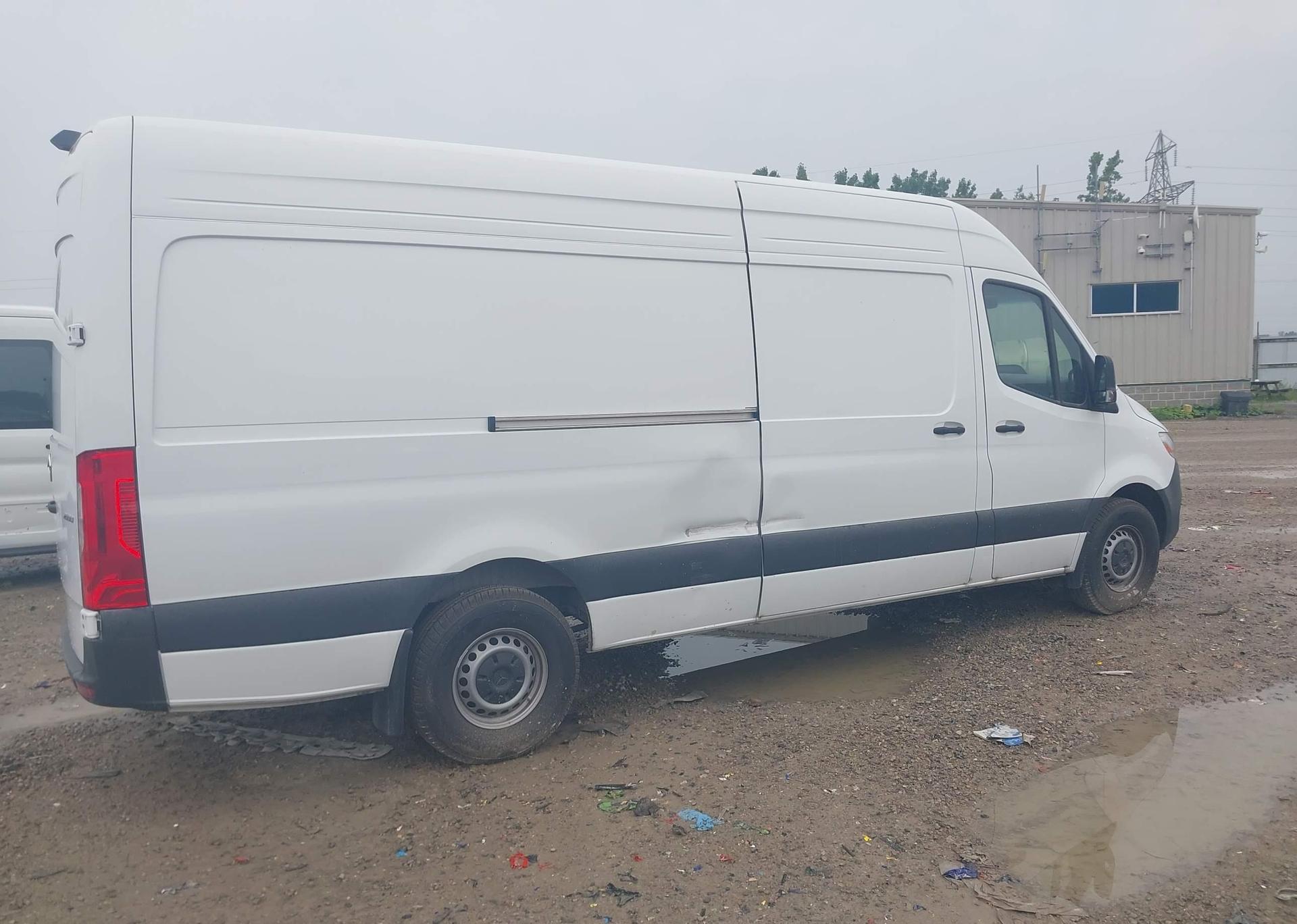 2025 MERCEDES-BENZ SPRINTER 2500