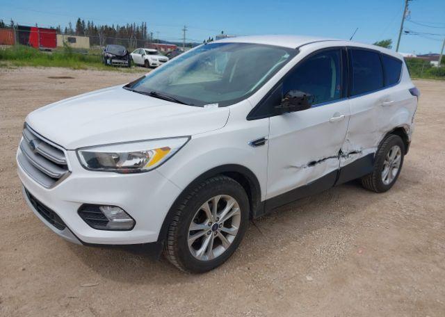 2017 FORD ESCAPE SE