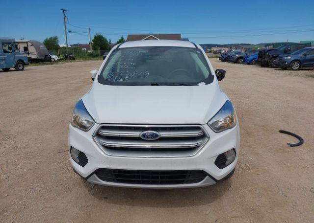 2017 FORD ESCAPE SE
