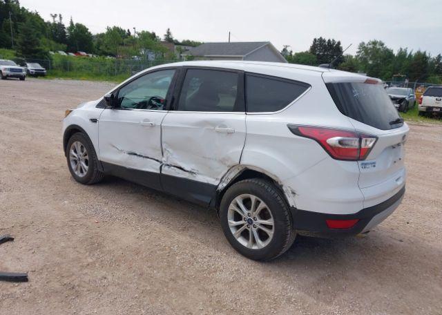 2017 FORD ESCAPE SE