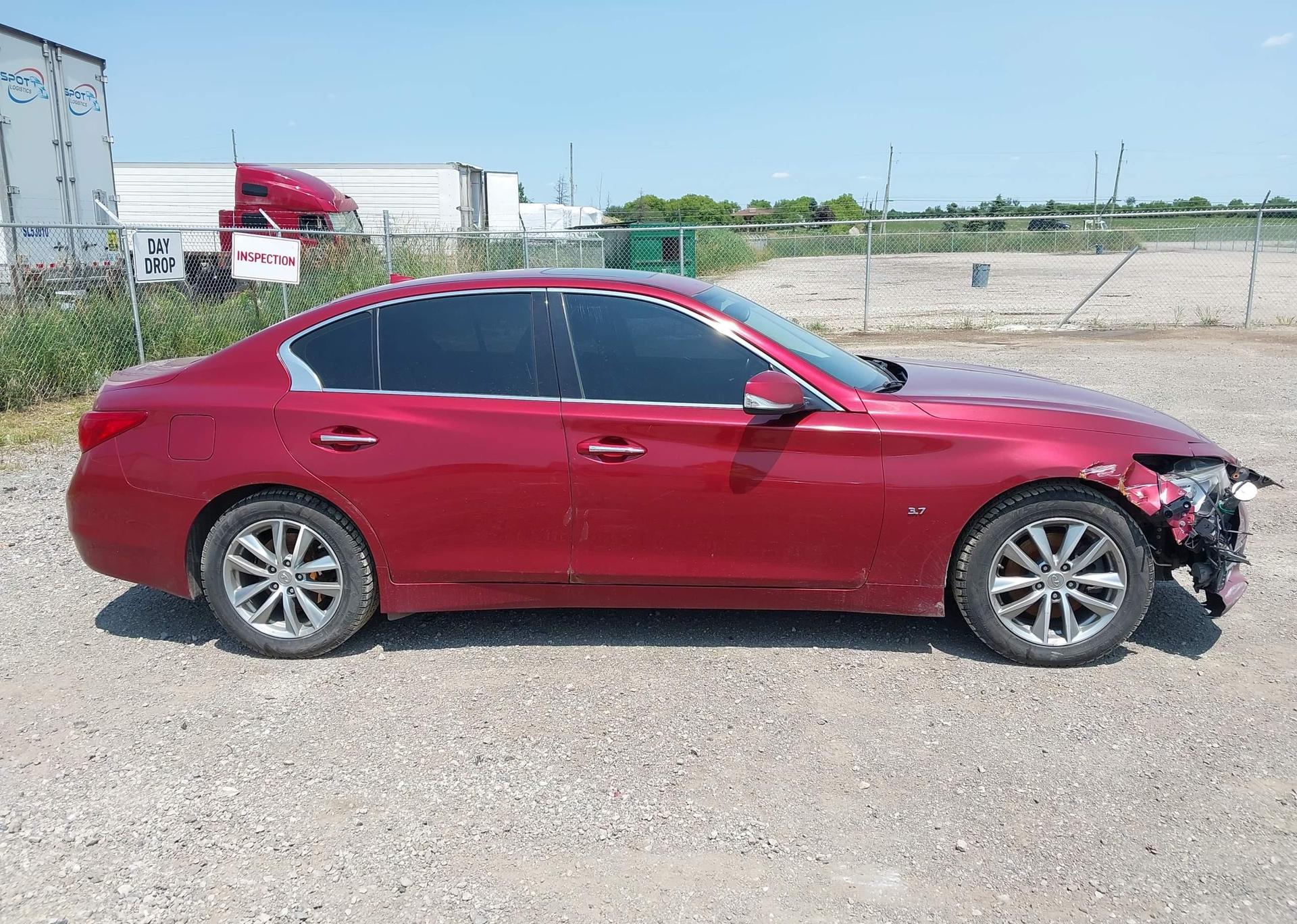 2015 INFINITI Q50 SPORT