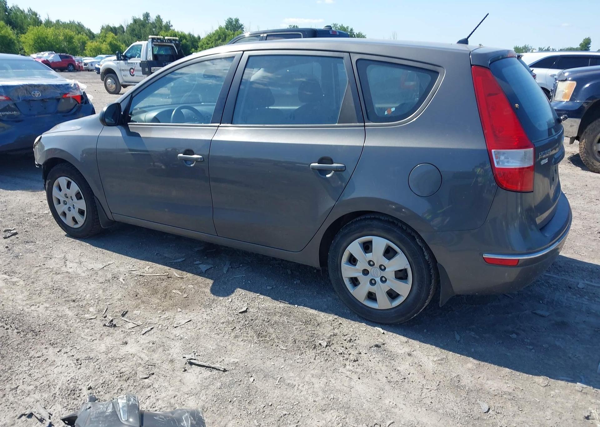 2009 HYUNDAI ELANTRA TOURING L