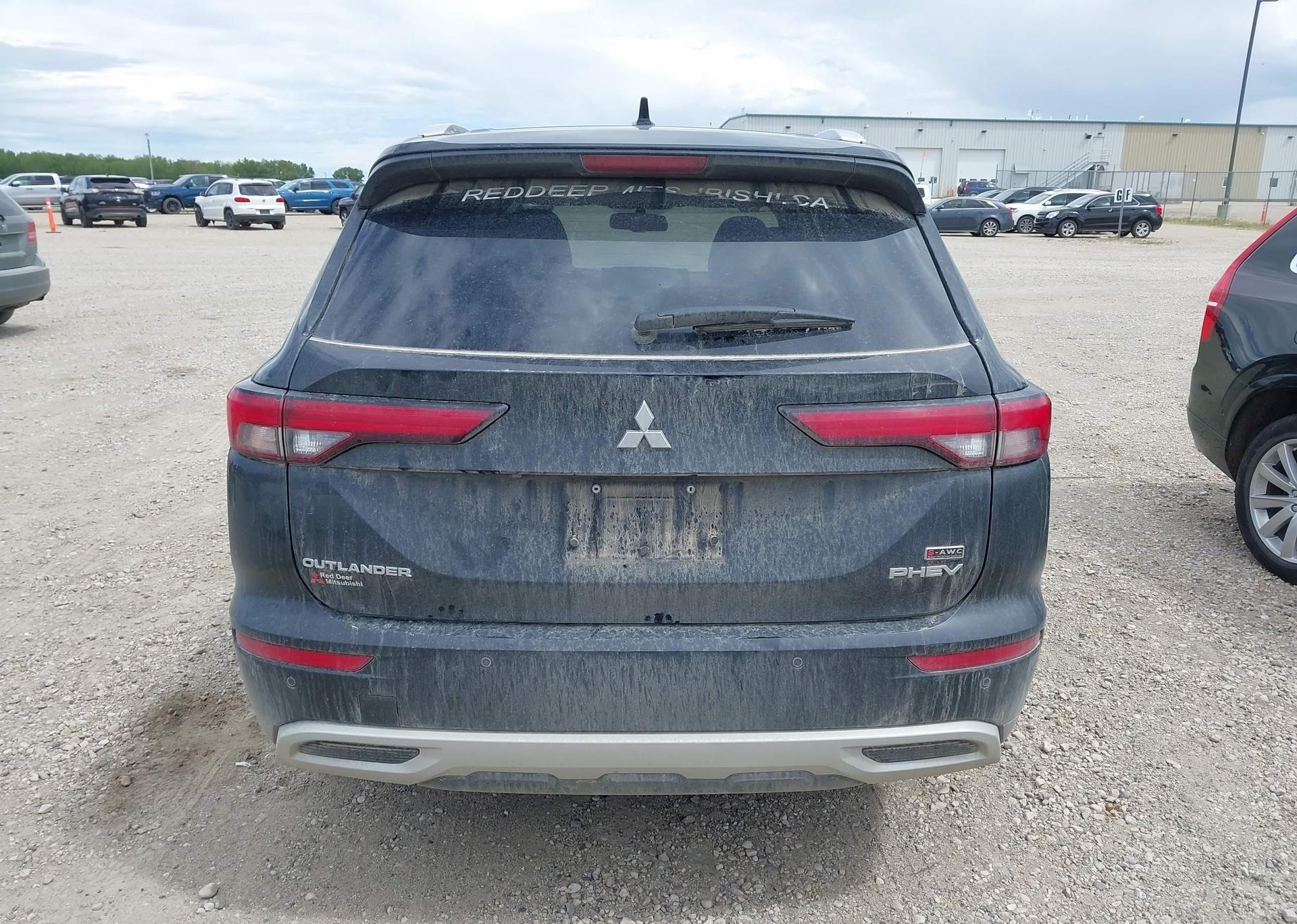 2024 MITSUBISHI OUTLANDER PHEV LE