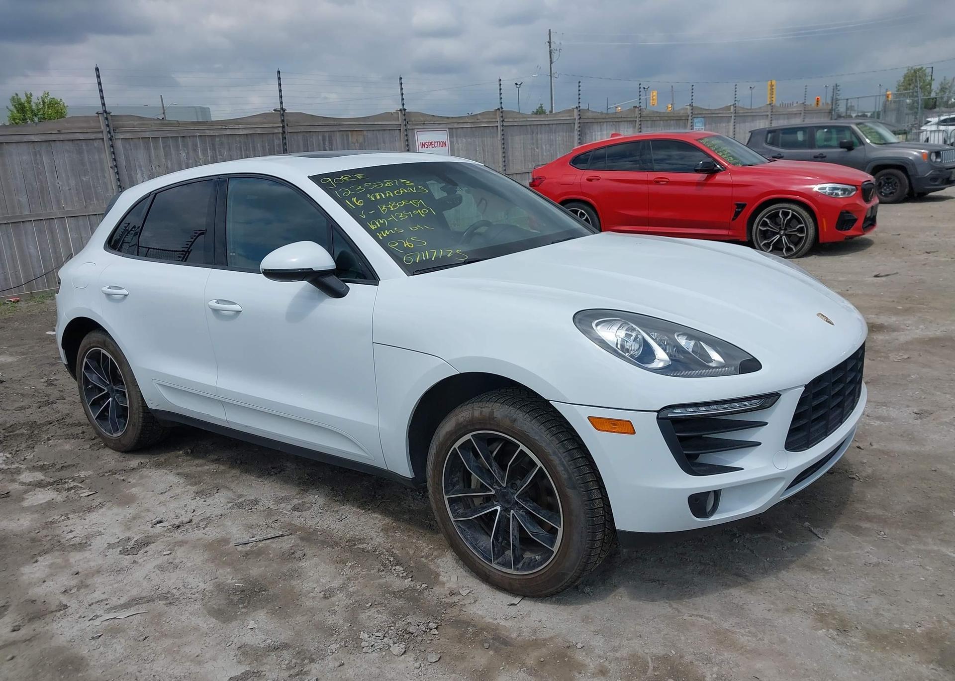 2016 PORSCHE MACAN S