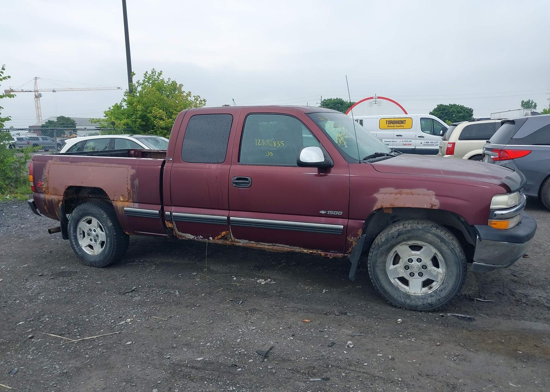 2000 CHEVROLET SILVERADO 1500 LS