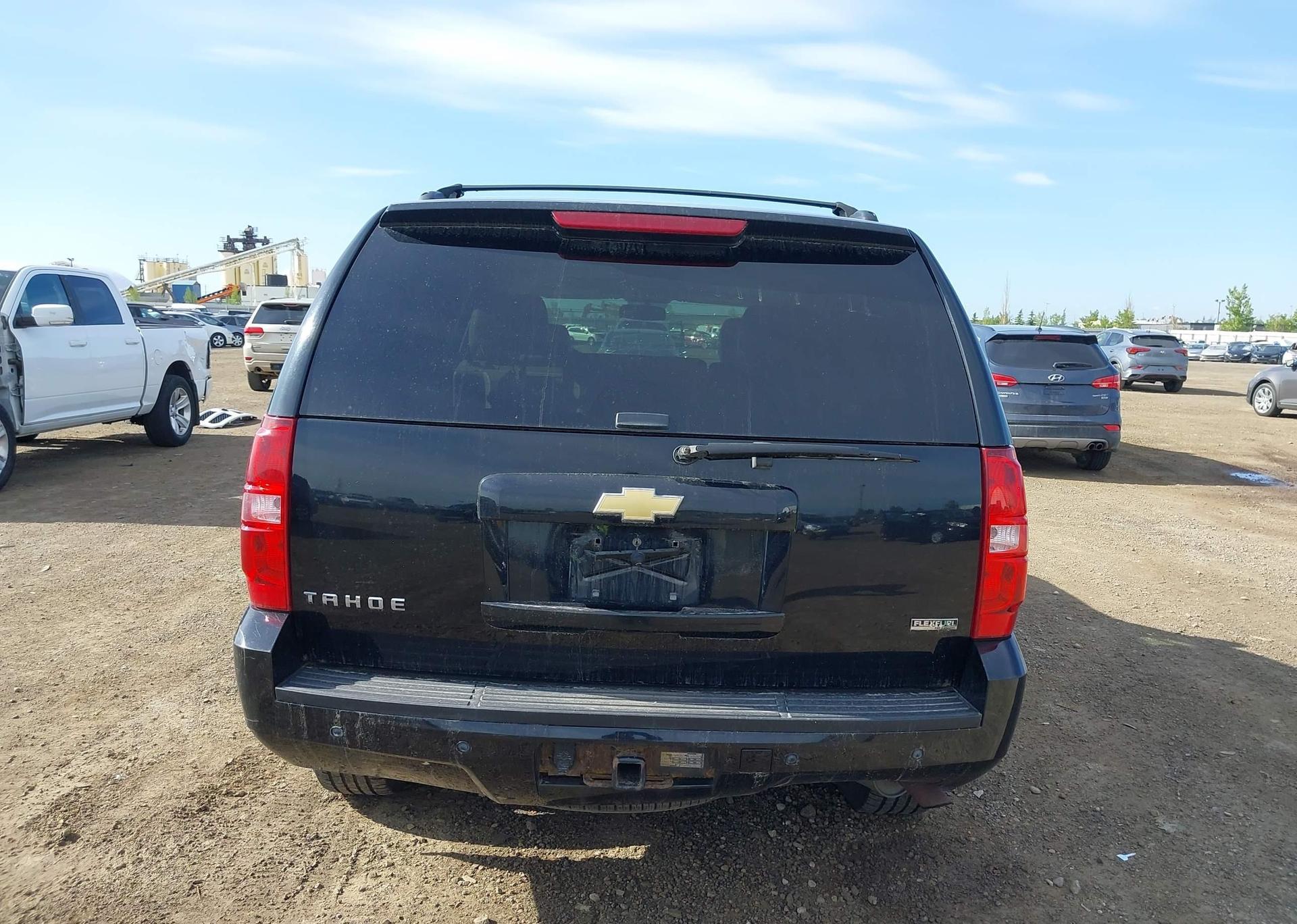 2011 CHEVROLET TAHOE LT