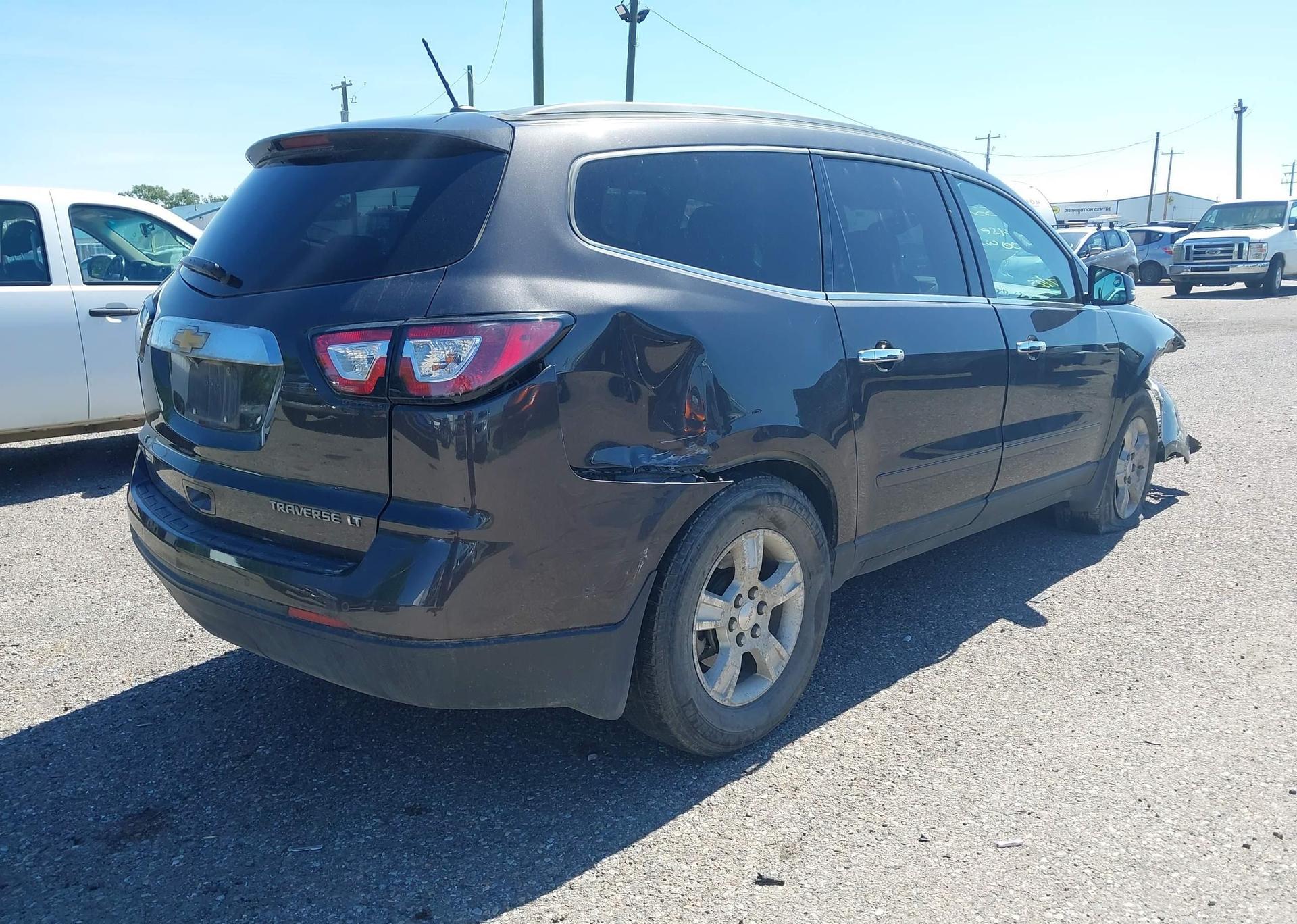 2014 CHEVROLET TRAVERSE LT