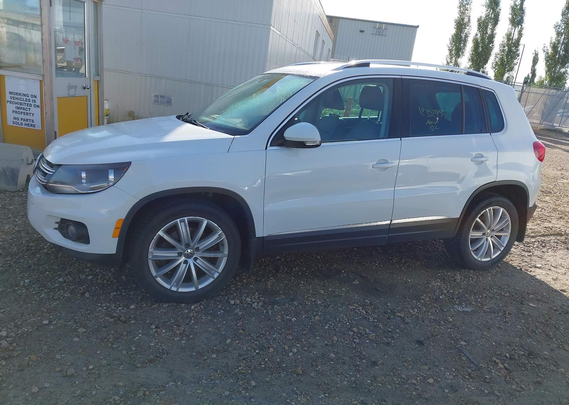 2016 VOLKSWAGEN TIGUAN