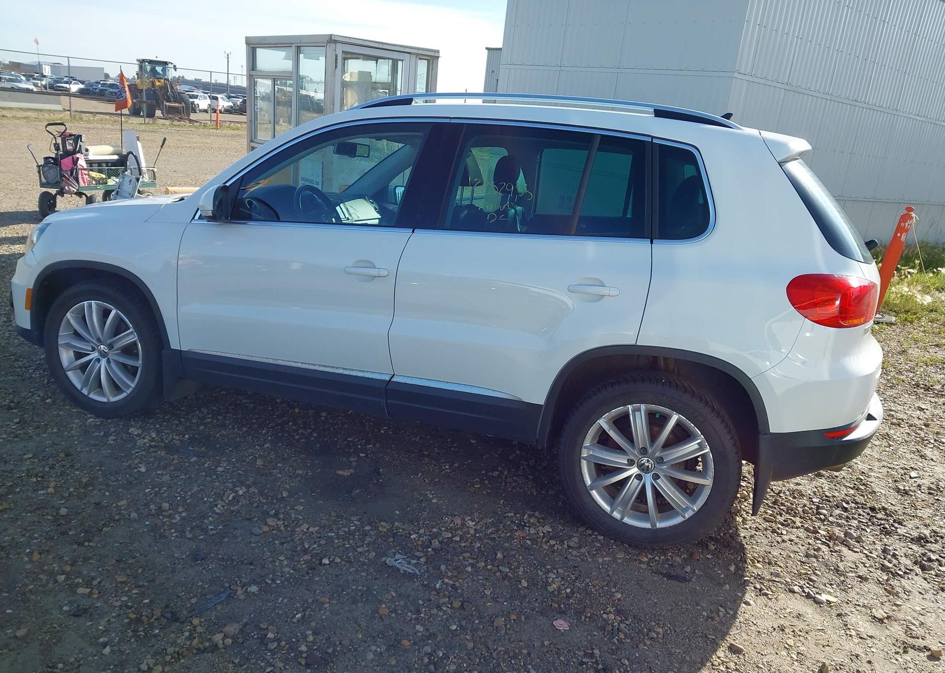 2016 VOLKSWAGEN TIGUAN
