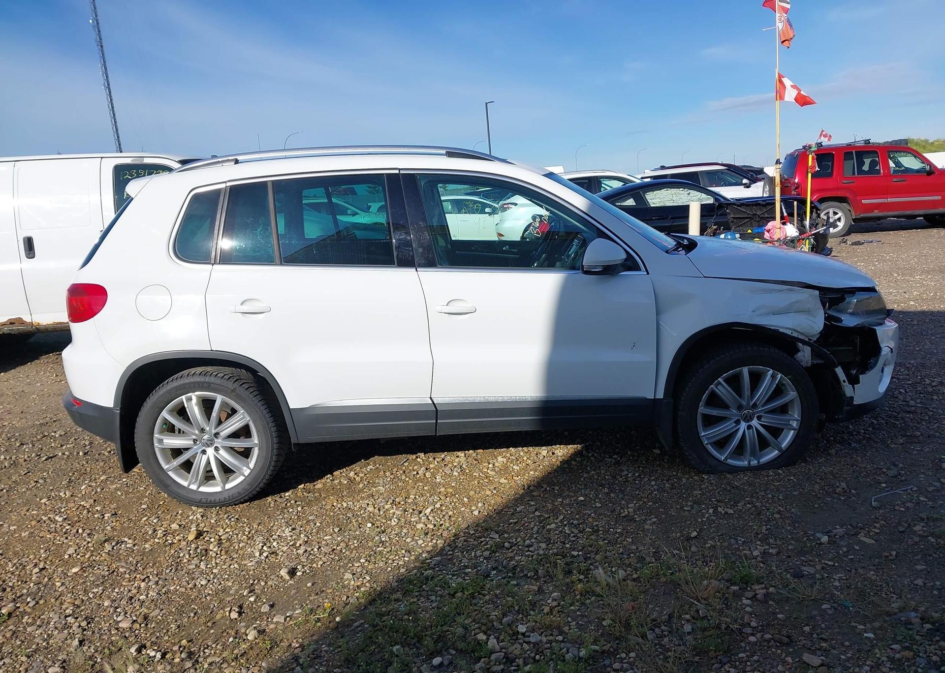 2016 VOLKSWAGEN TIGUAN