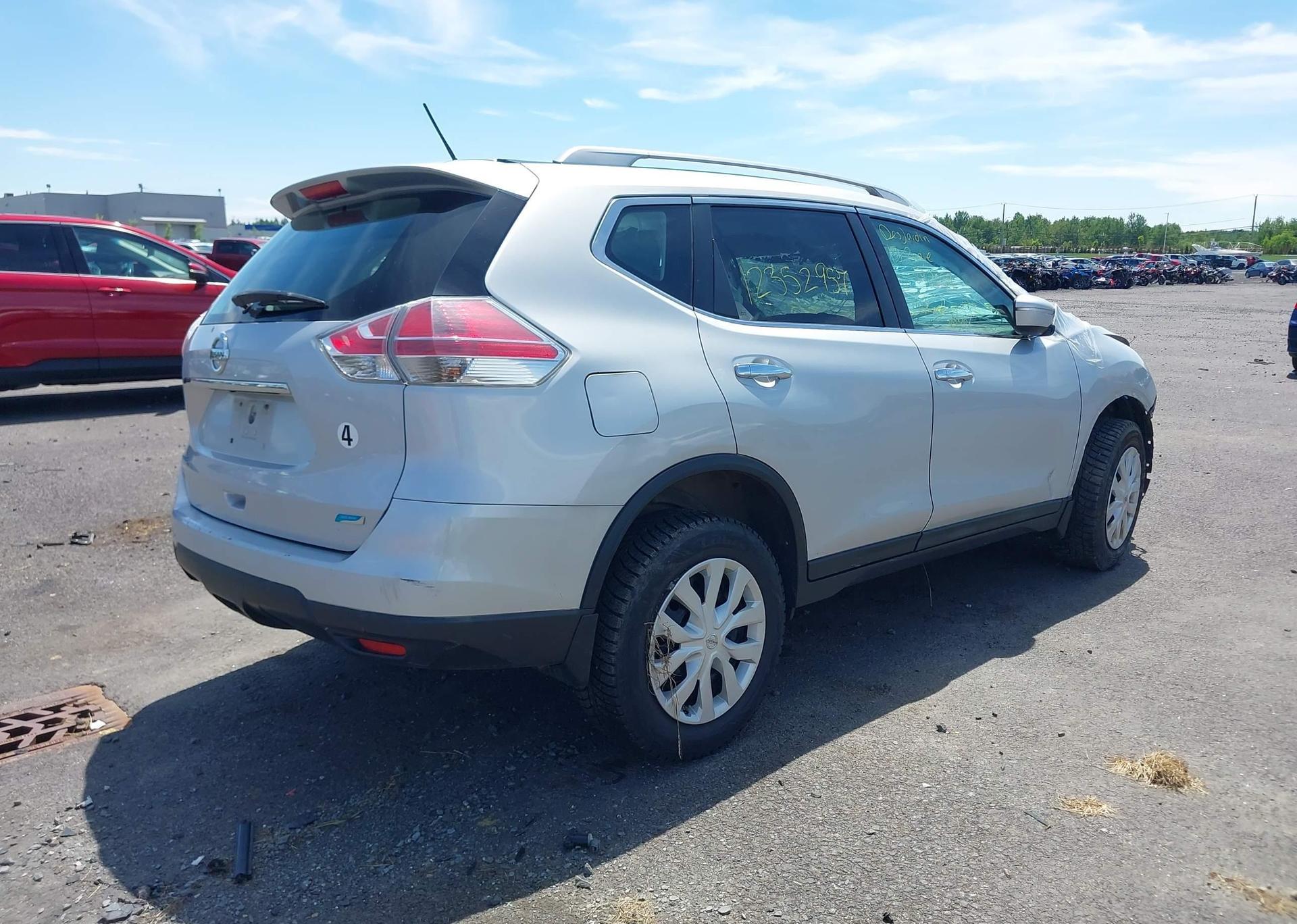2015 NISSAN ROGUE S