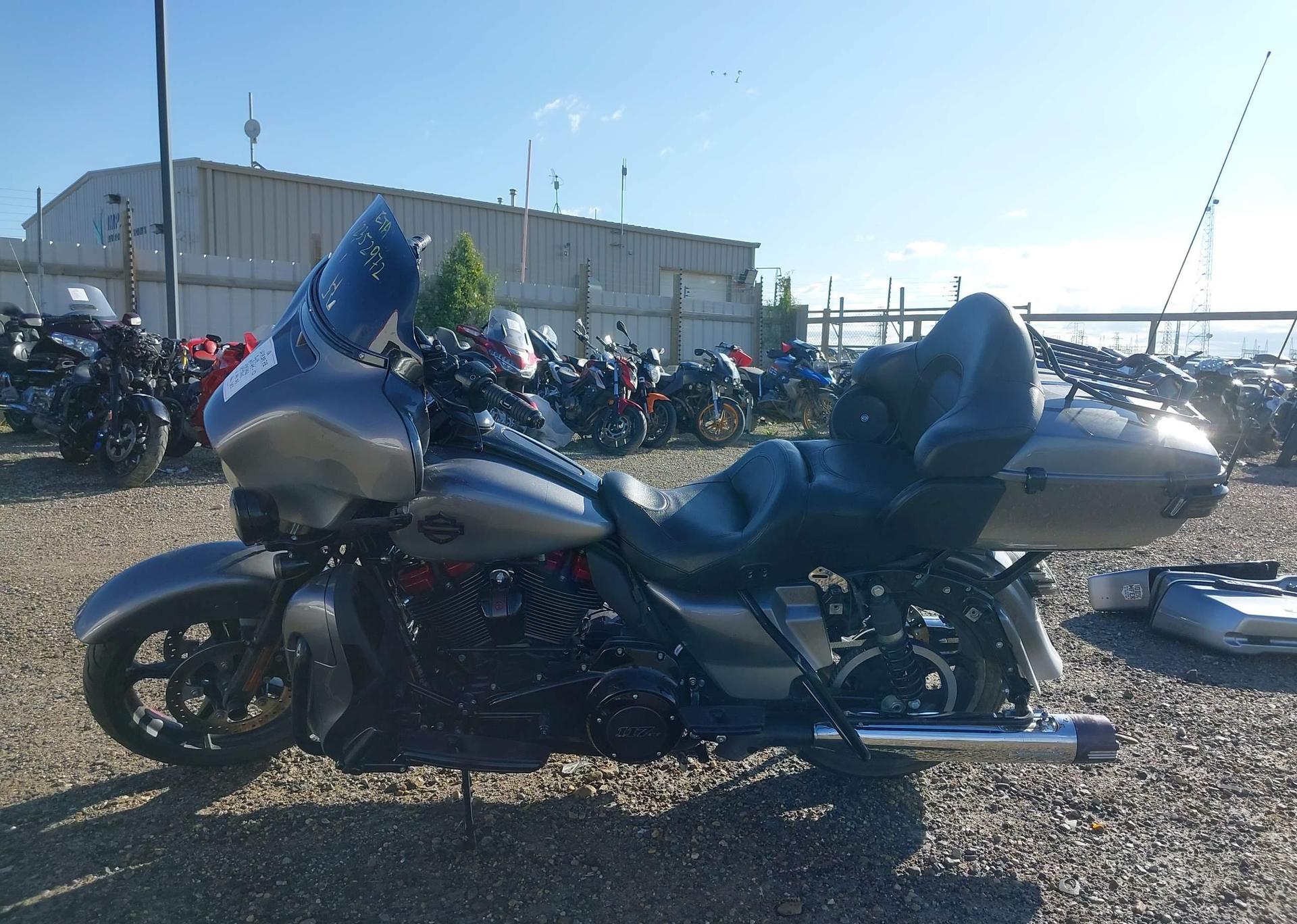 2019 HARLEY-DAVIDSON FLHTKSE