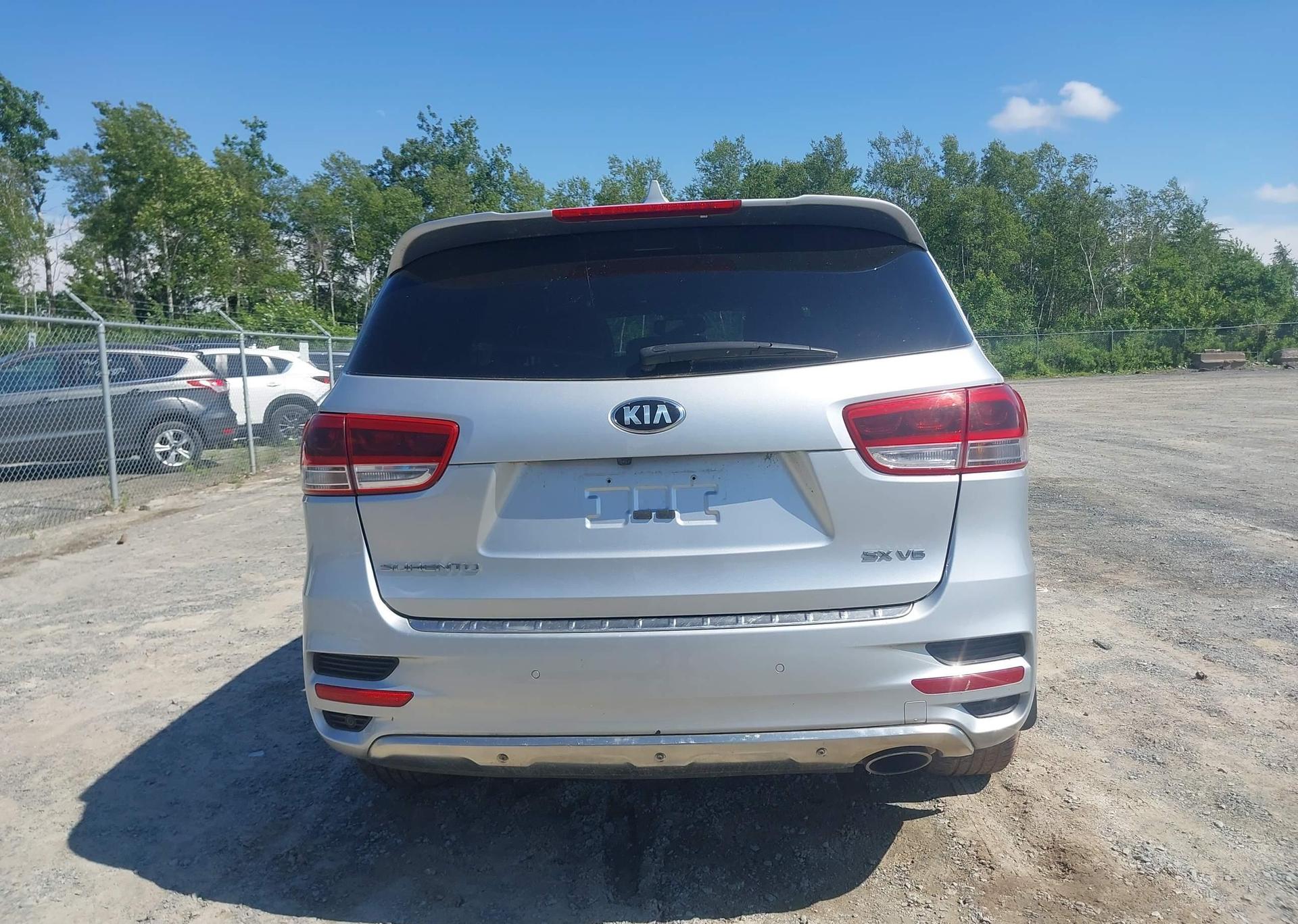 2016 KIA SORENTO SX
