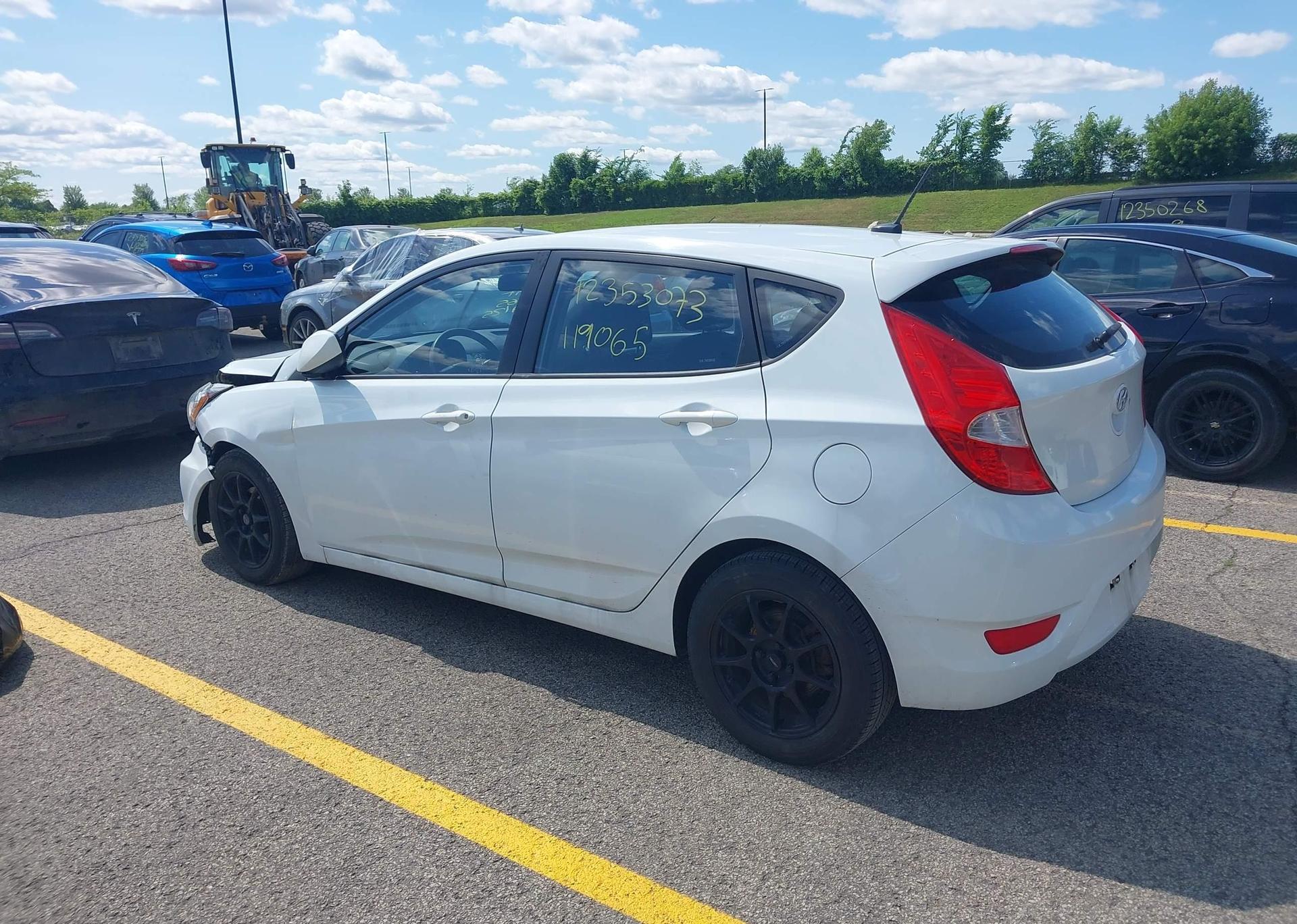 2013 HYUNDAI ACCENT GLS