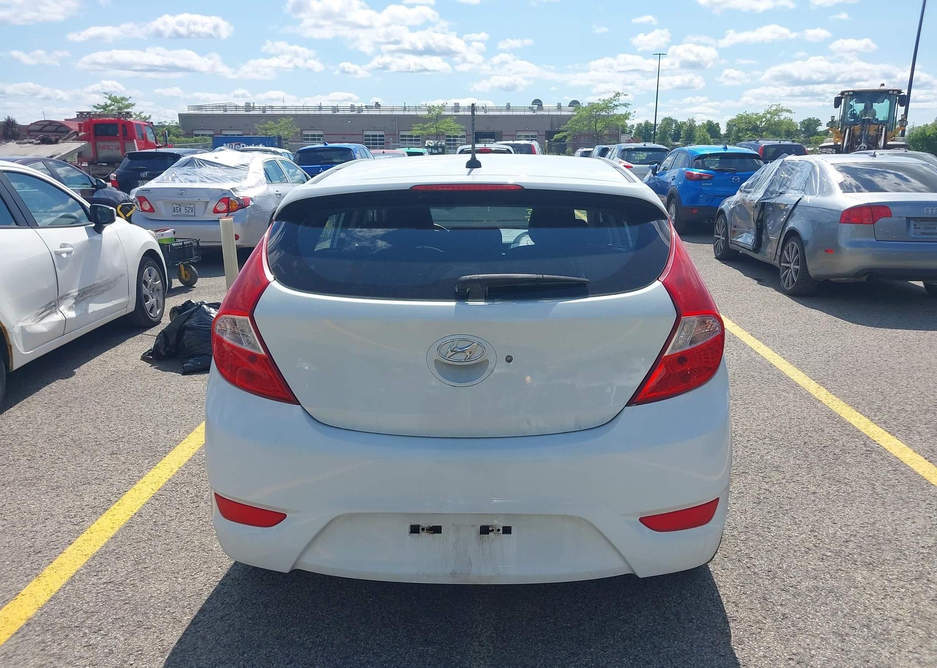 2013 HYUNDAI ACCENT GLS