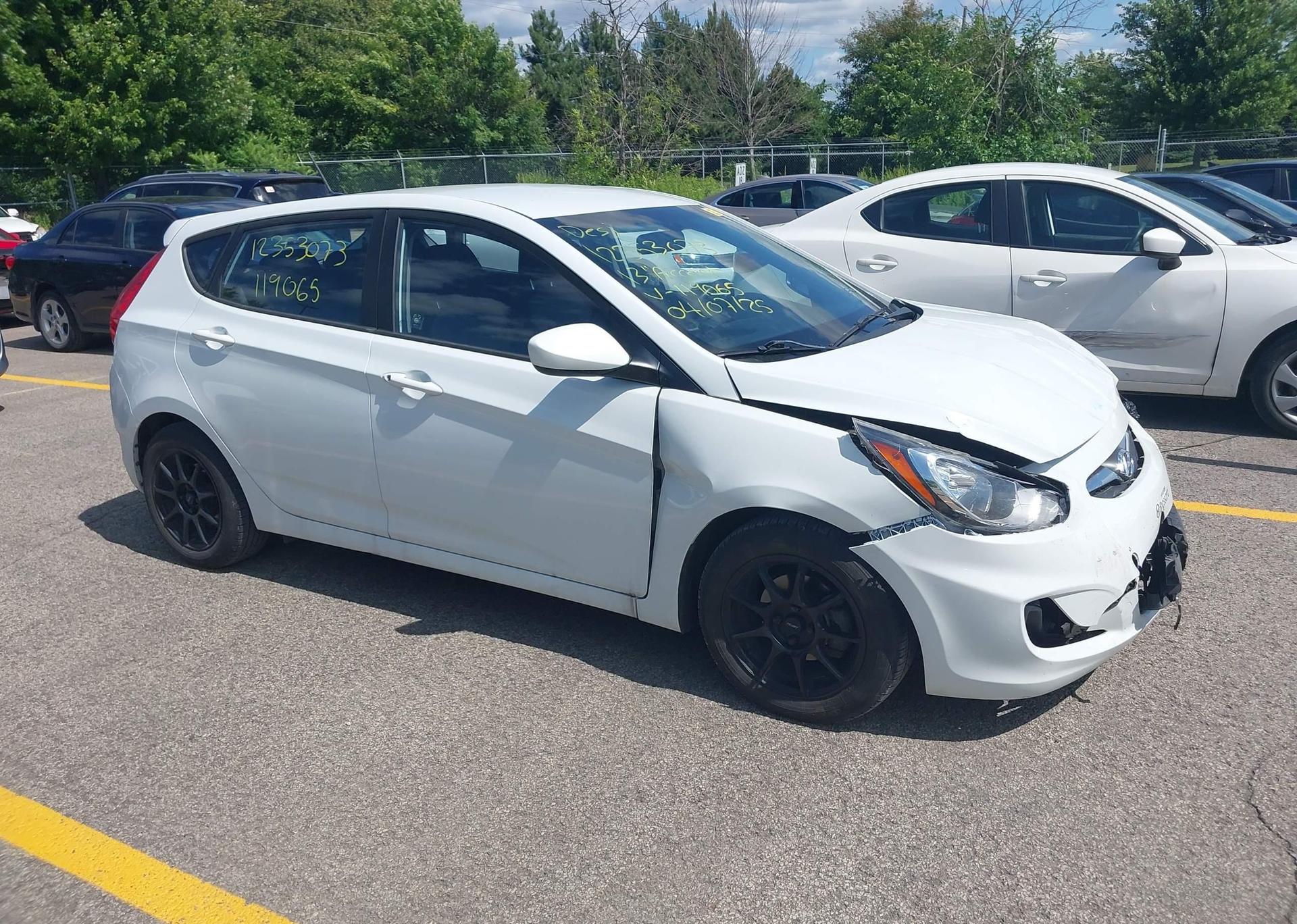 2013 HYUNDAI ACCENT GLS