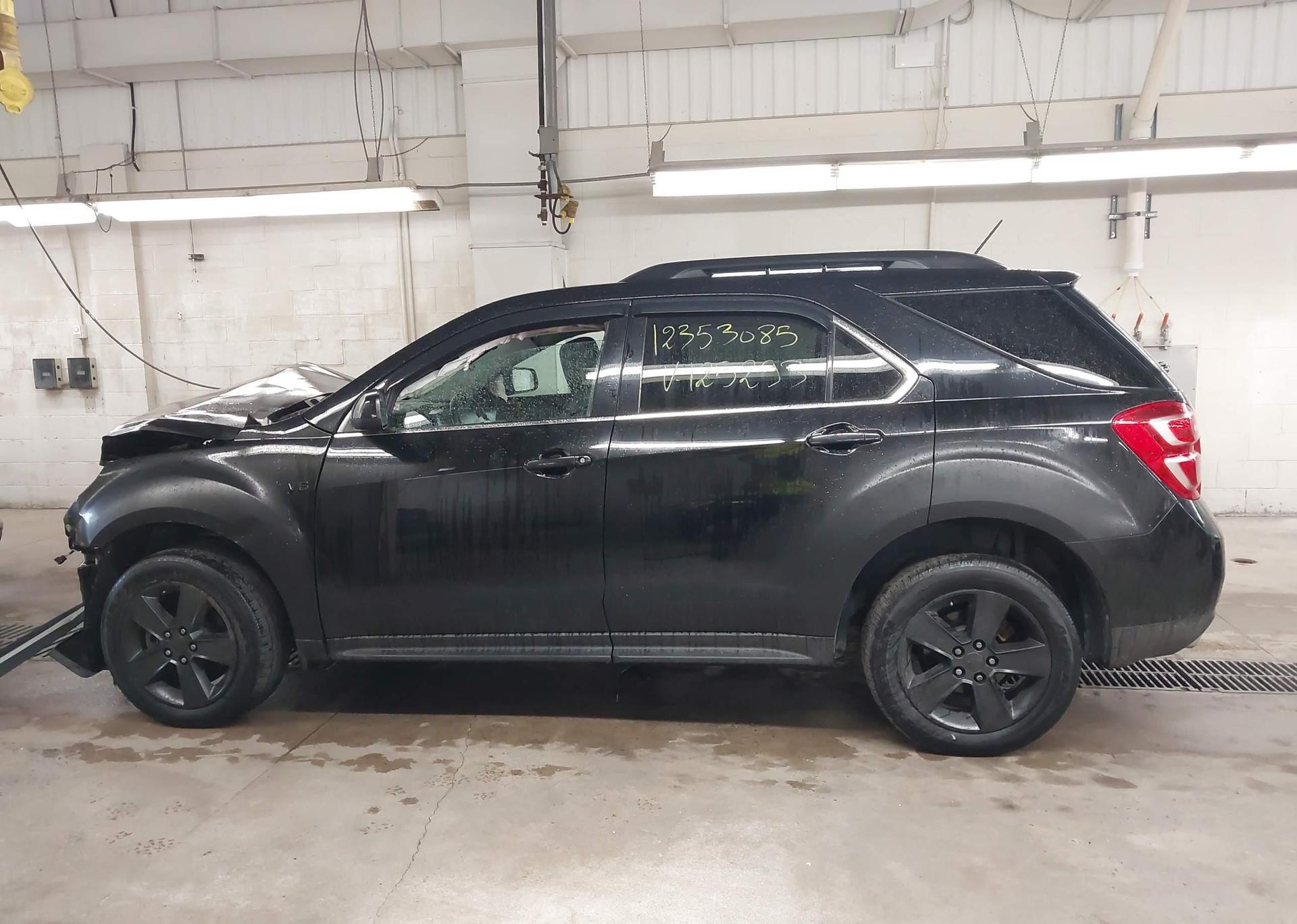 2017 CHEVROLET EQUINOX LT
