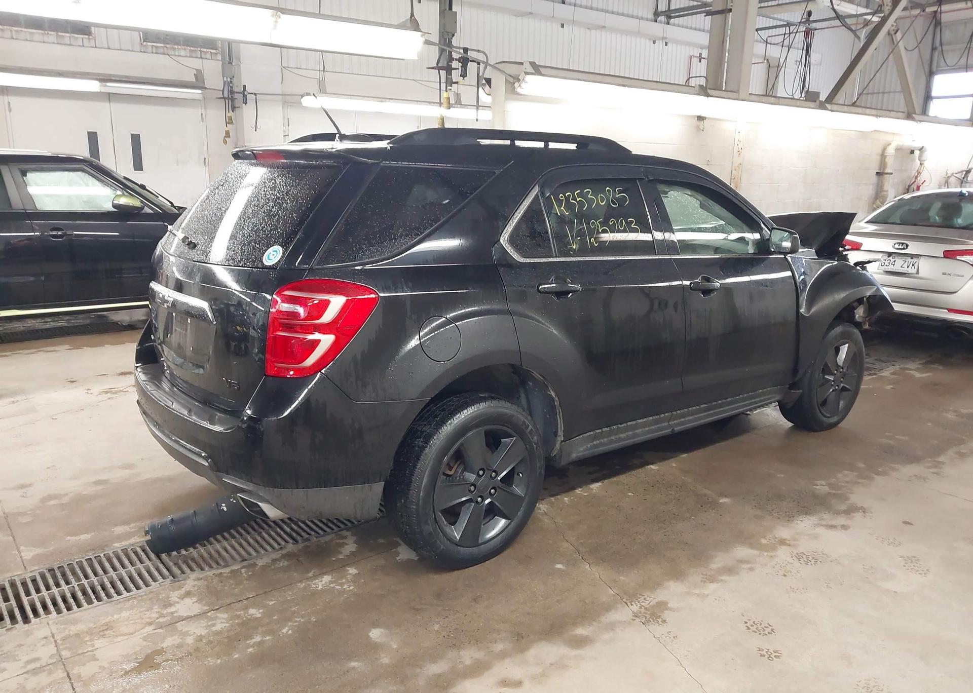 2017 CHEVROLET EQUINOX LT
