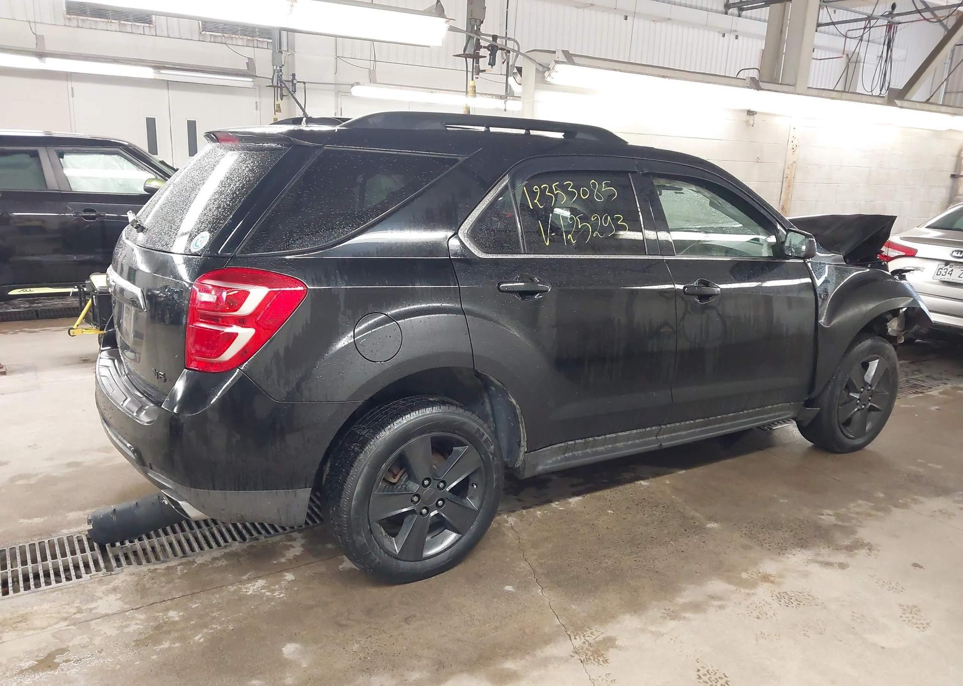 2017 CHEVROLET EQUINOX LT