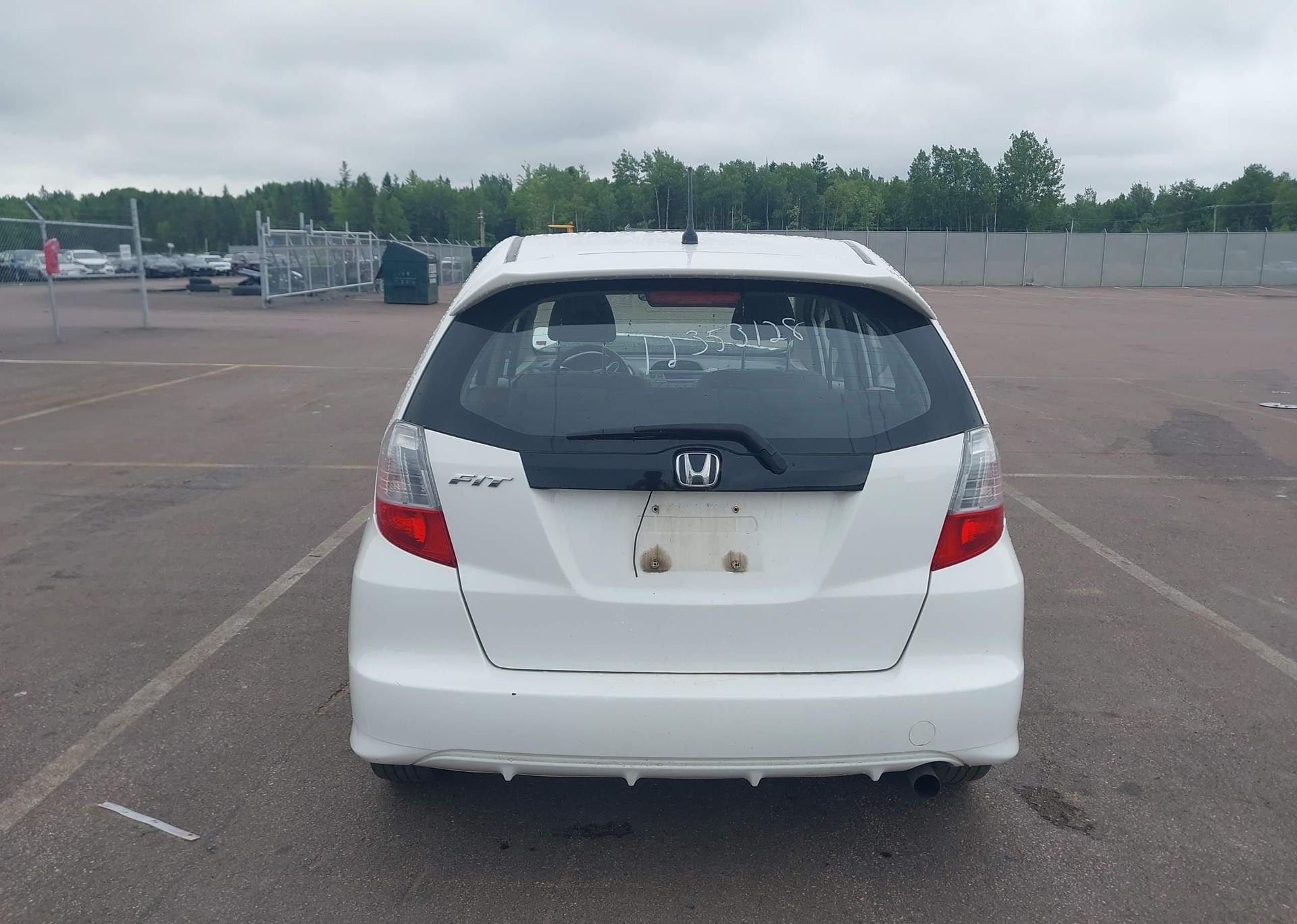 2013 HONDA FIT LX