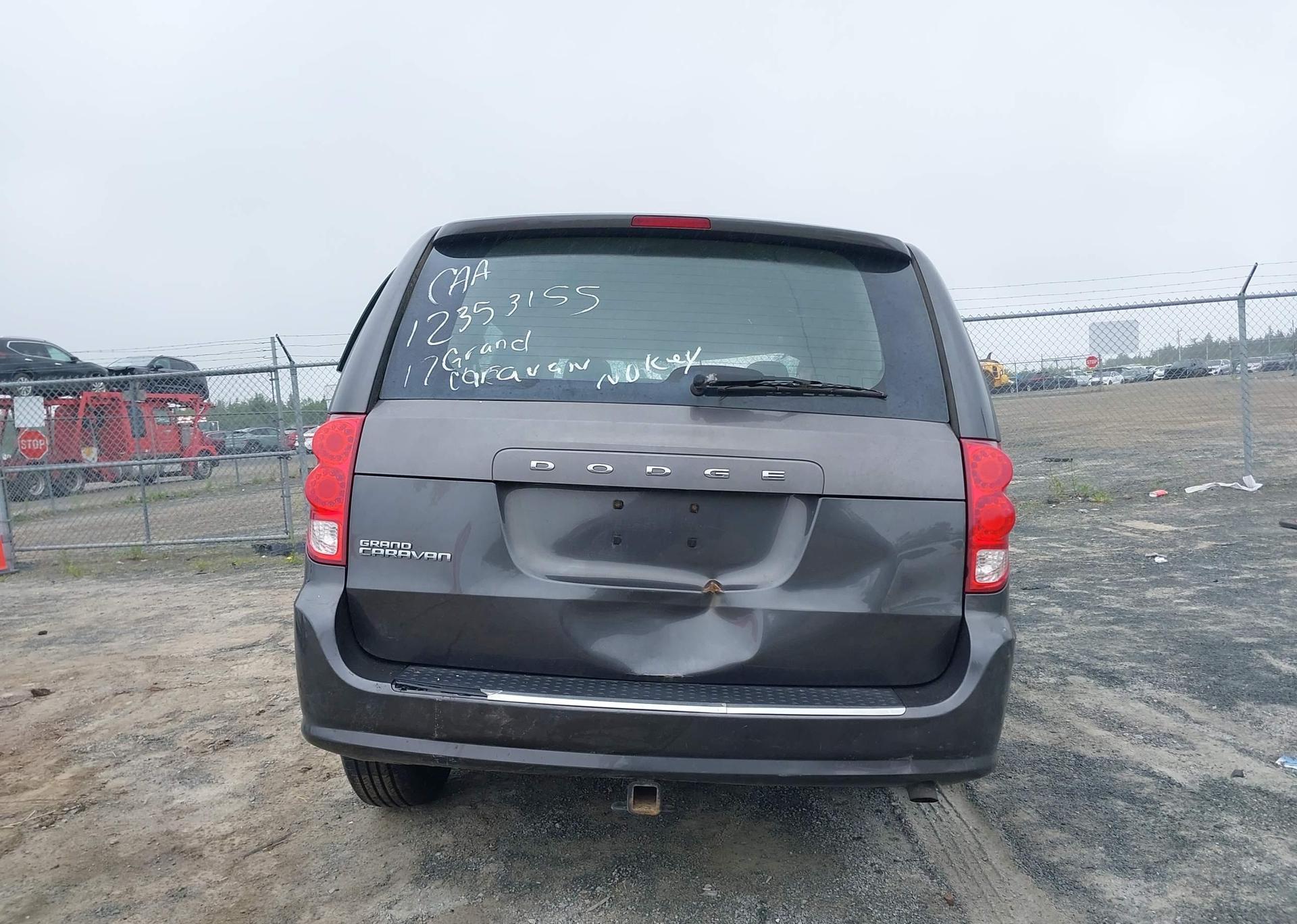 2017 DODGE GRAND CARAVAN SE