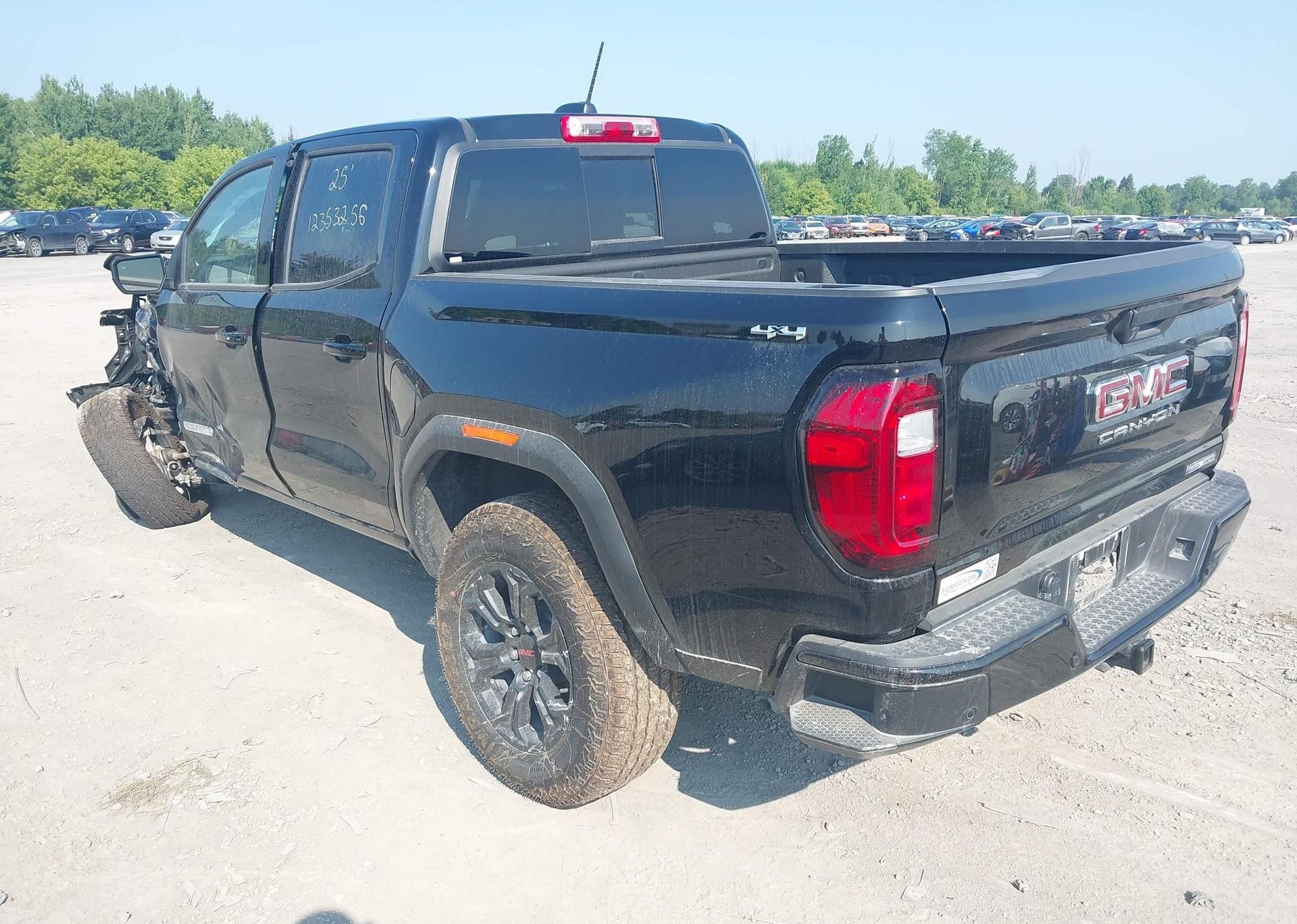 2025 GMC CANYON ELEVATION